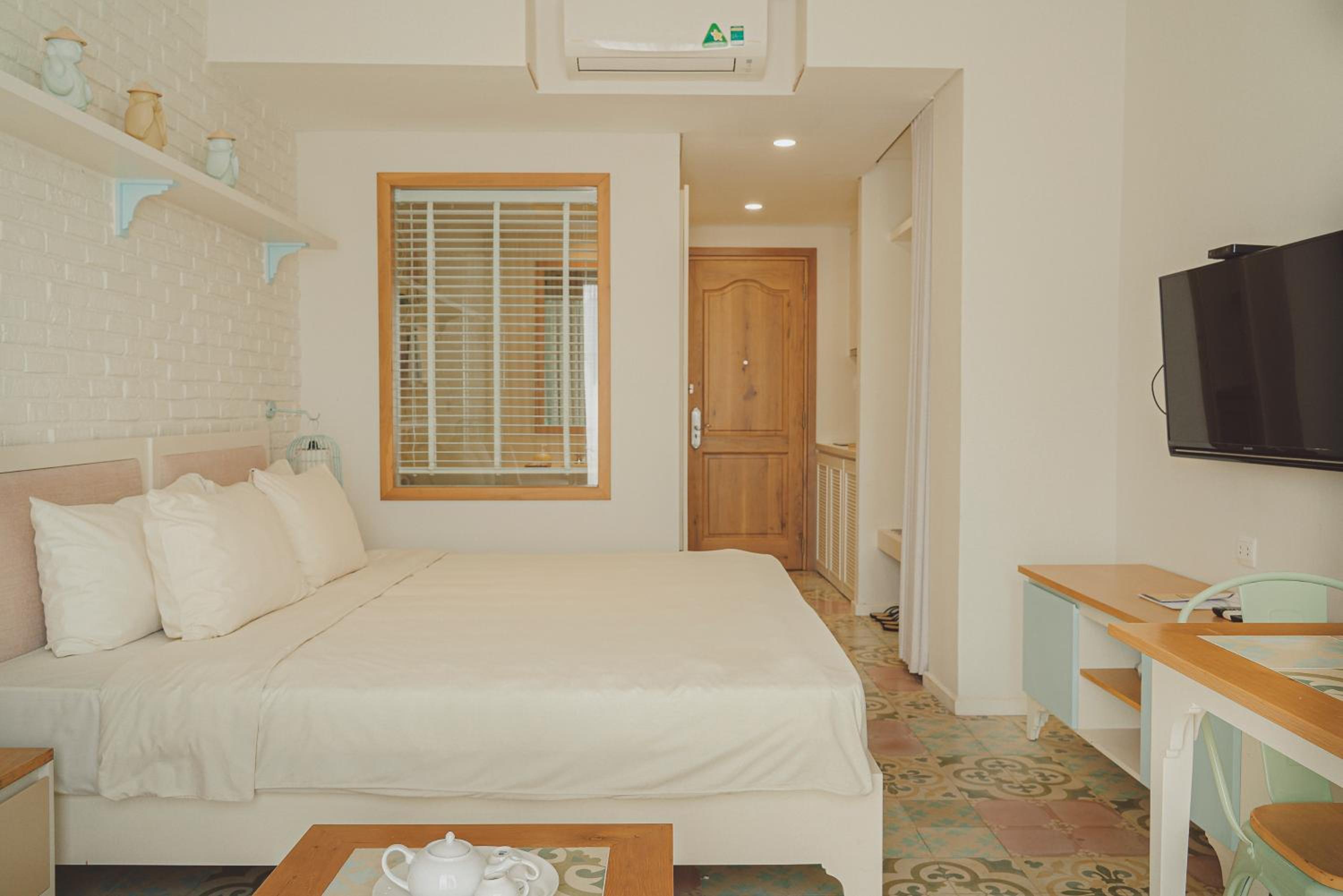YÊN LIVING BÌNH THẠNH
