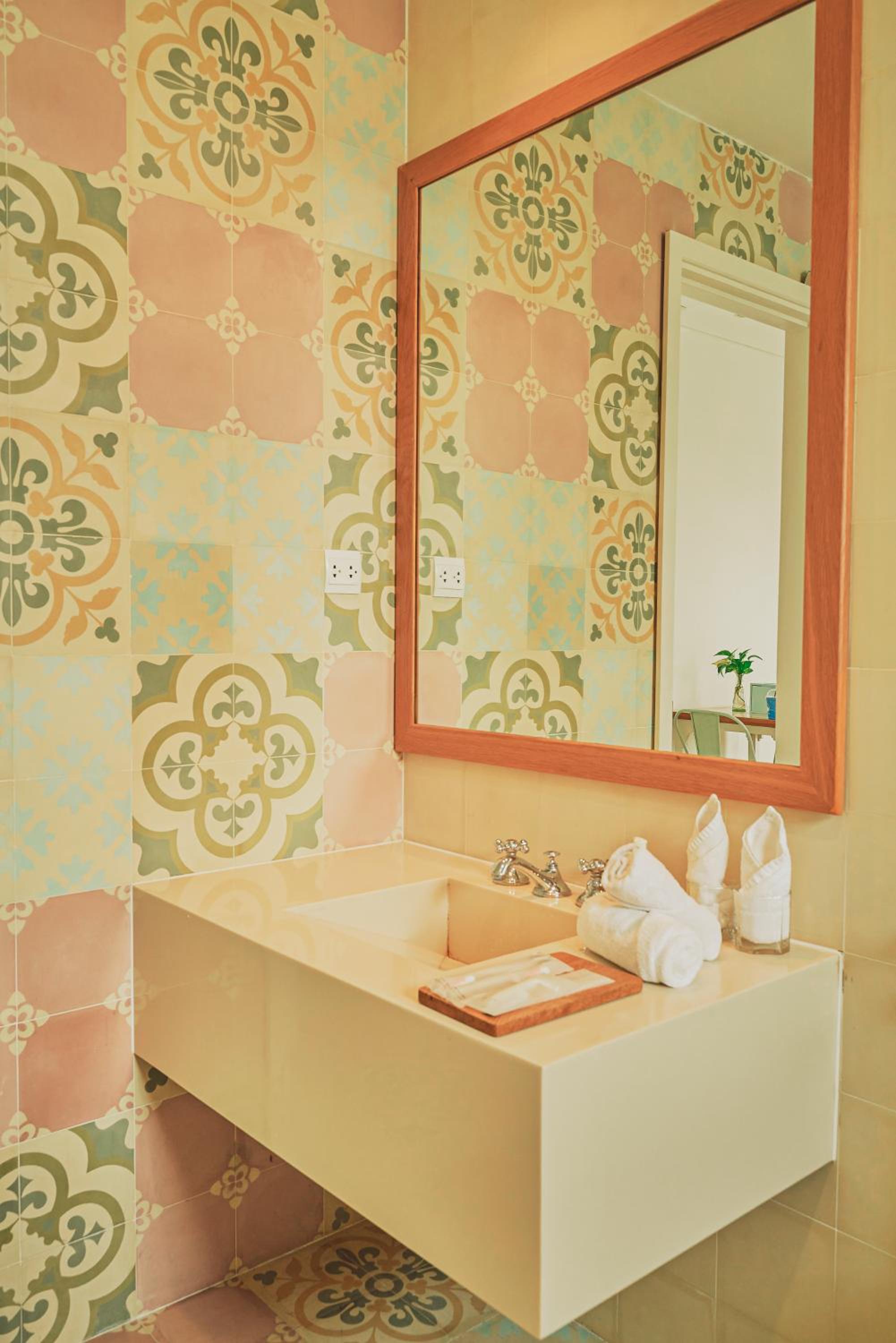 YÊN LIVING BÌNH THẠNH