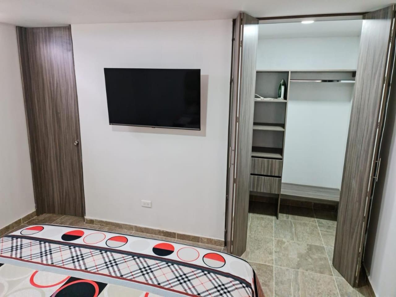 Aparta Estudio 2 Camas - NO Parqueadero para Moto - Ibagué - Ciprés