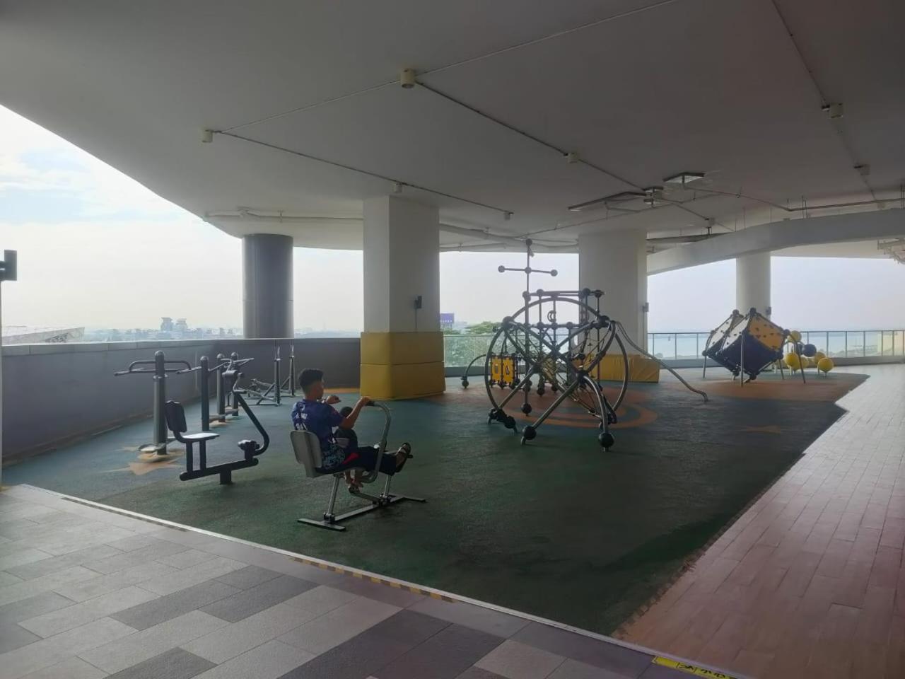 R&F Princess Cove Seaview High Floor