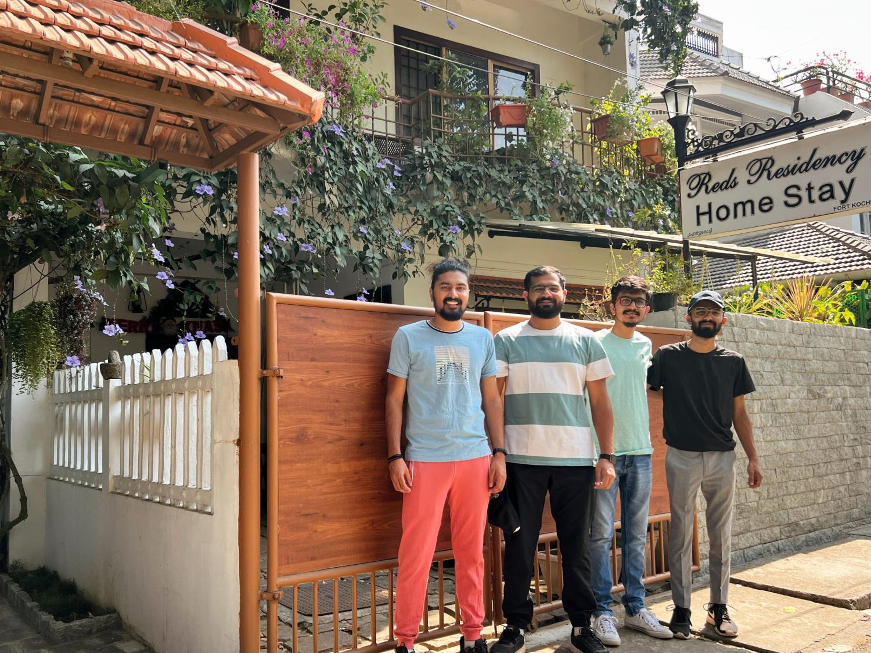 Reds Residency - Homestay