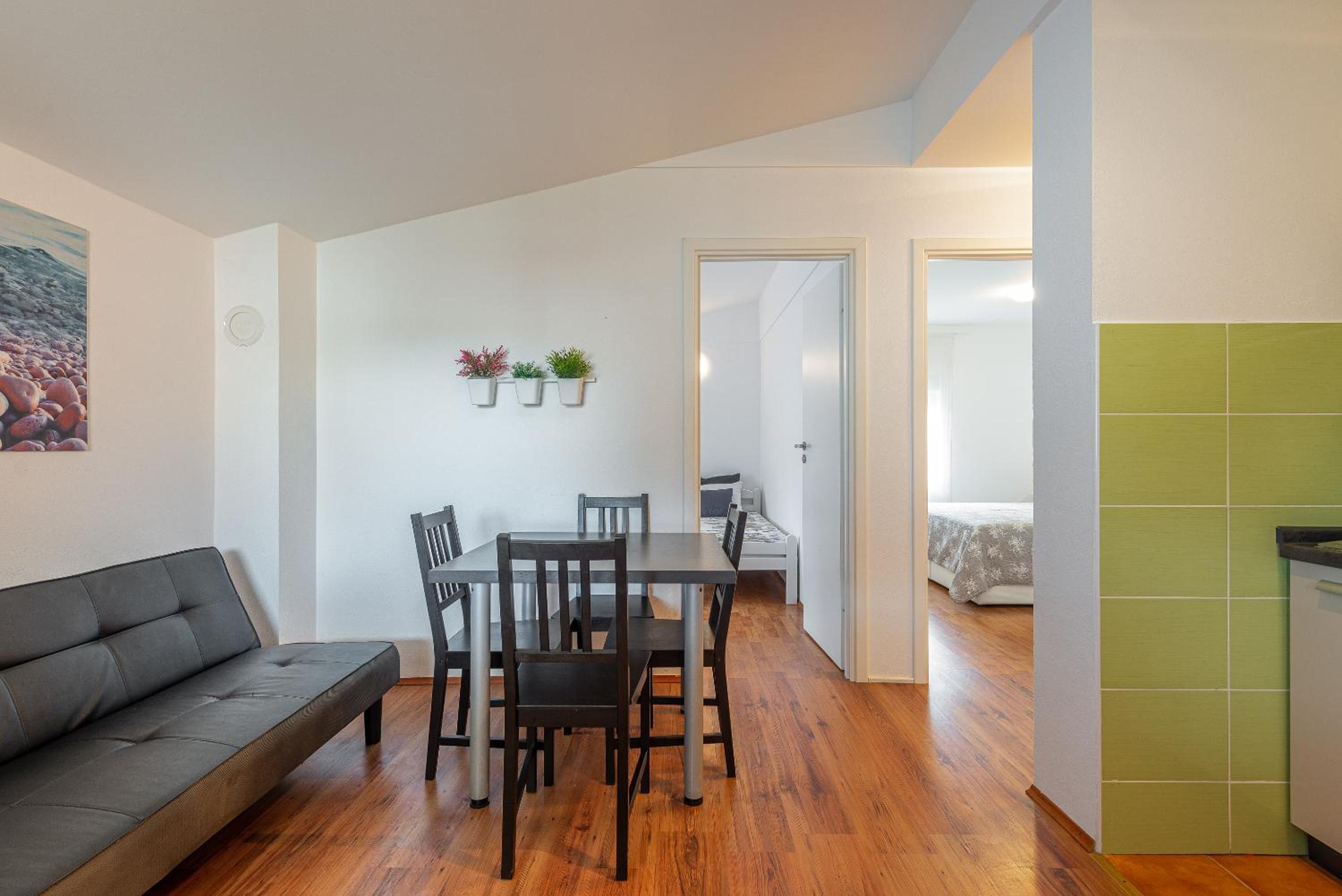 Apartmani Luka
