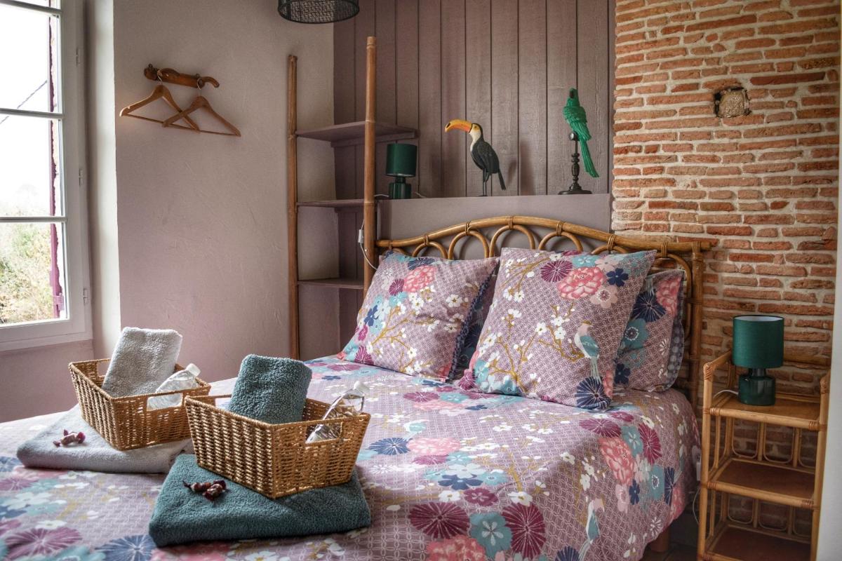 Les Volets Violets - Property Image 32