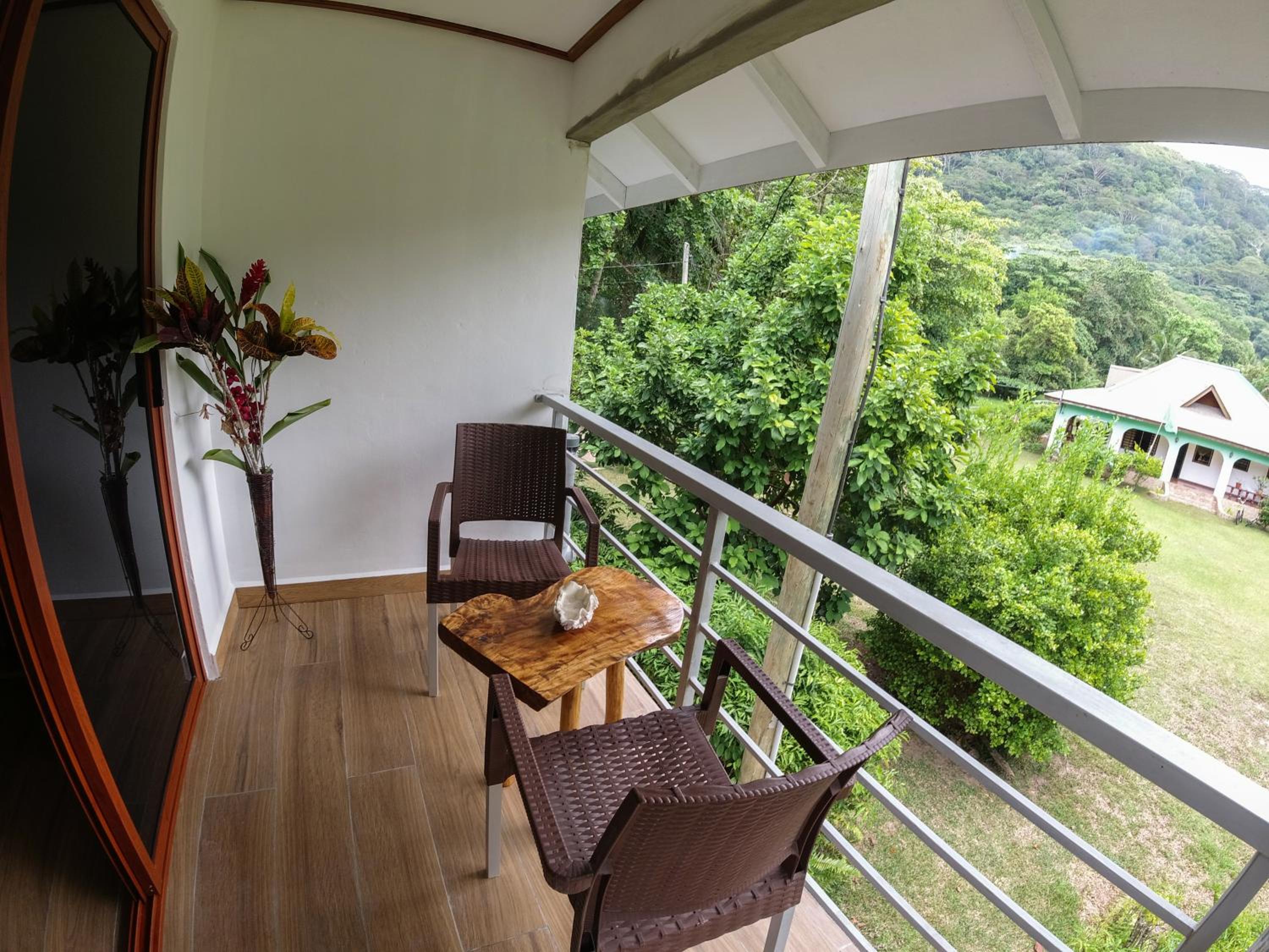 Tannette Villa 51
