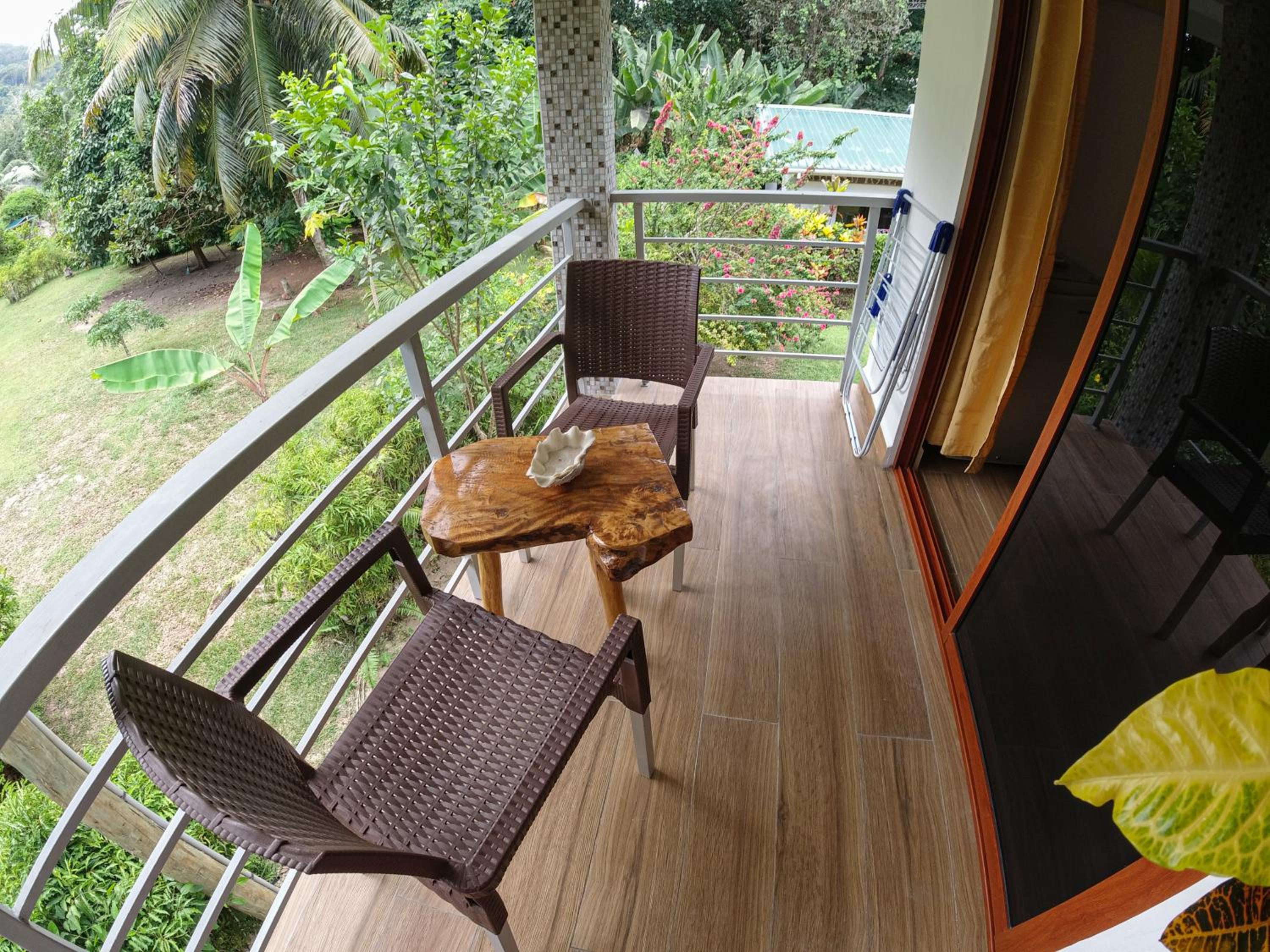 Tannette Villa 52