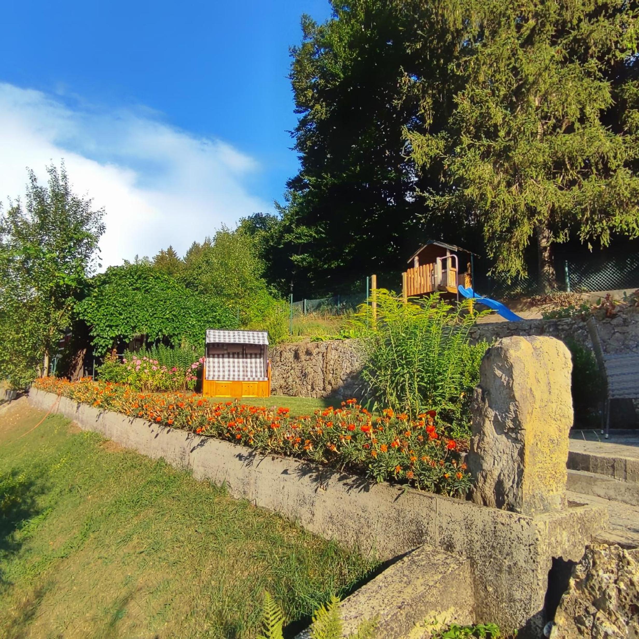 Ferienhaus am Bach mit großem Garten view 4