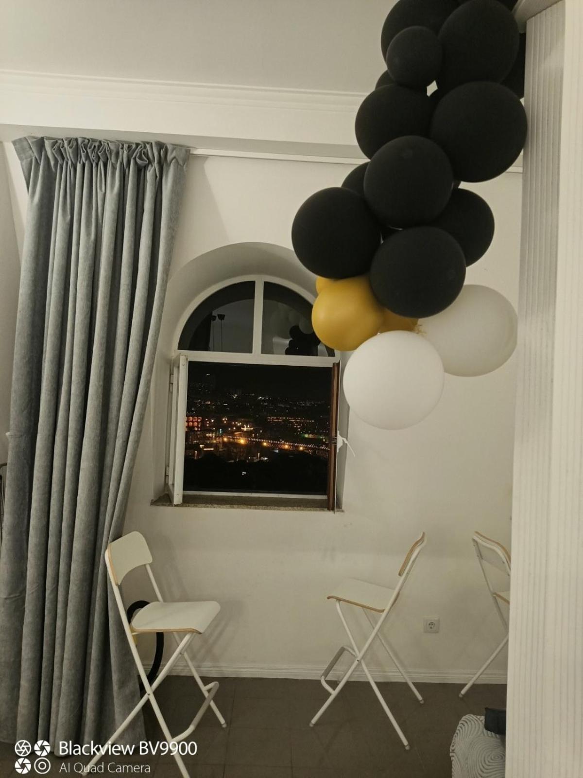 Oporto apartment Batalha view 4