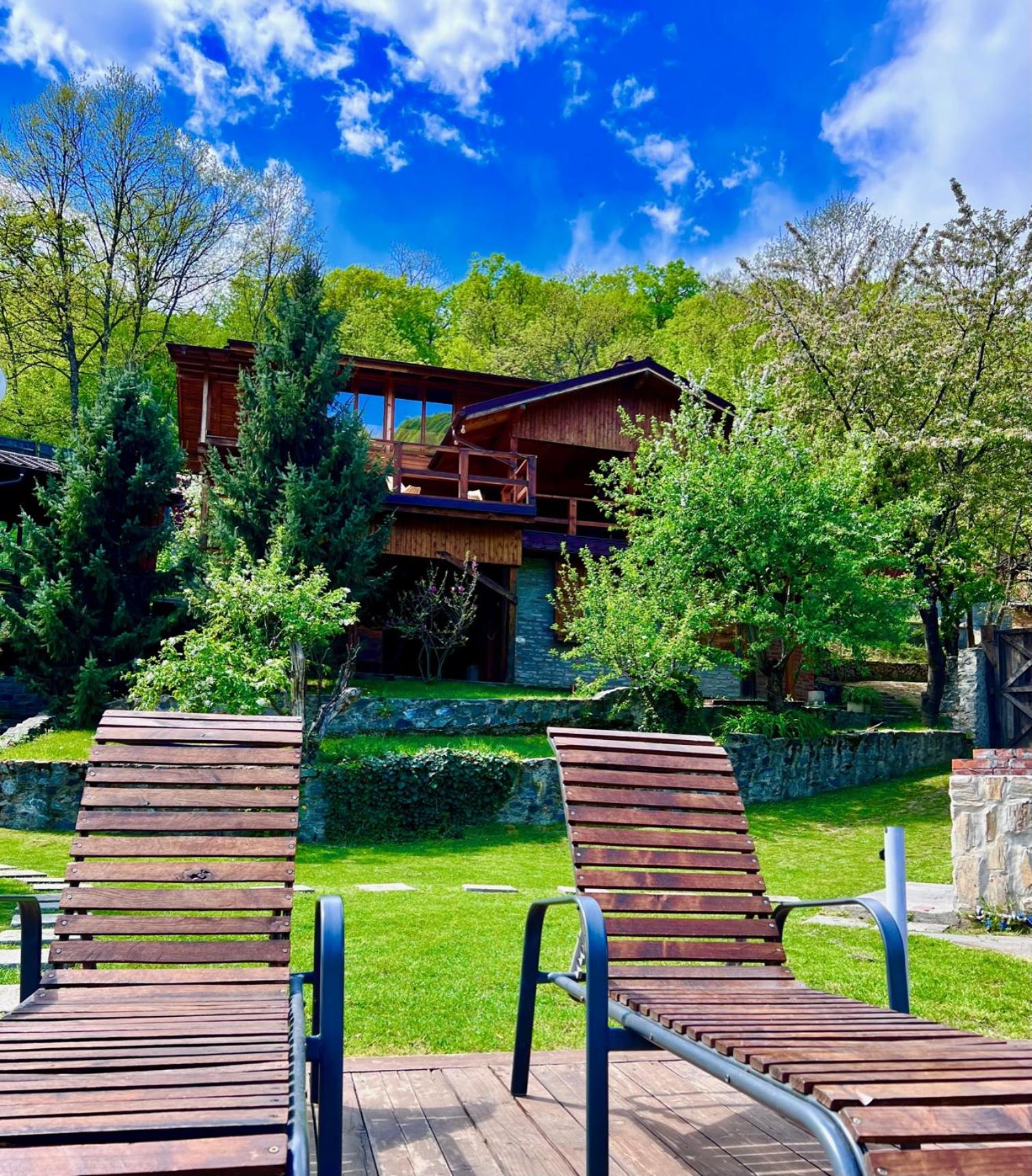 Hotel Nautica Bahna - Image 1