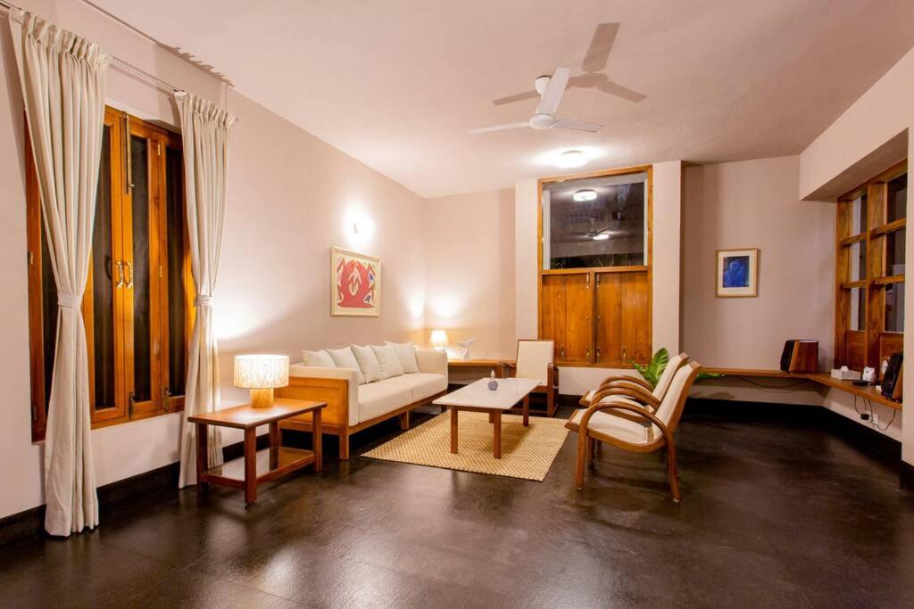 Fully AC 3BDHK villa with Jacuzzi pool and courtyard view 2