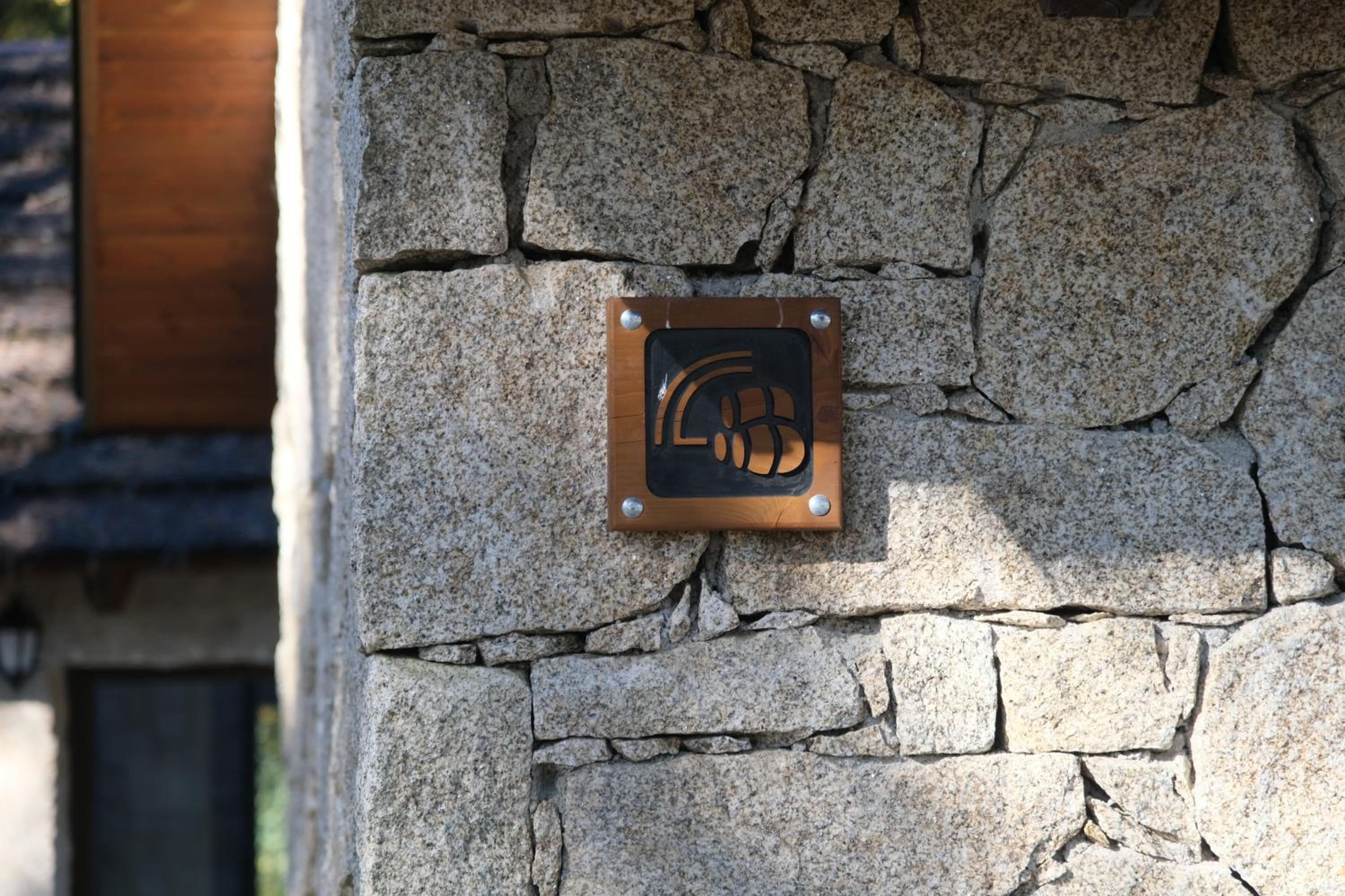 Photo 33