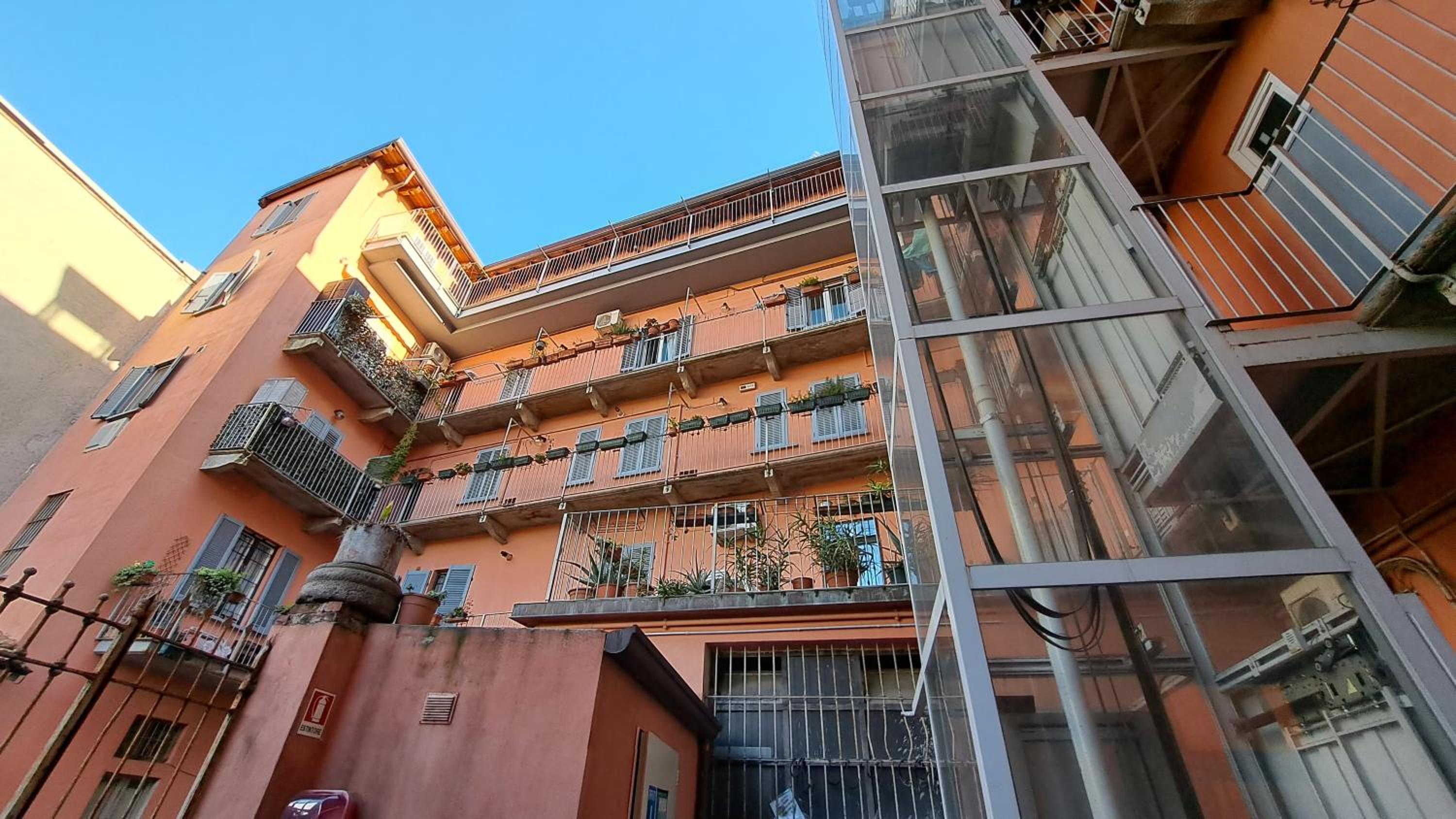 Gorla Skyline - Top Floor Apartment