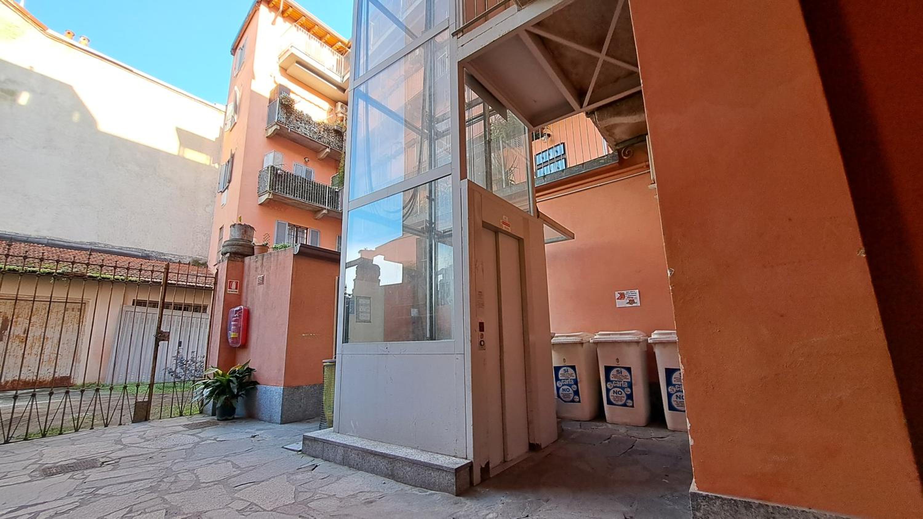 Gorla Skyline - Top Floor Apartment