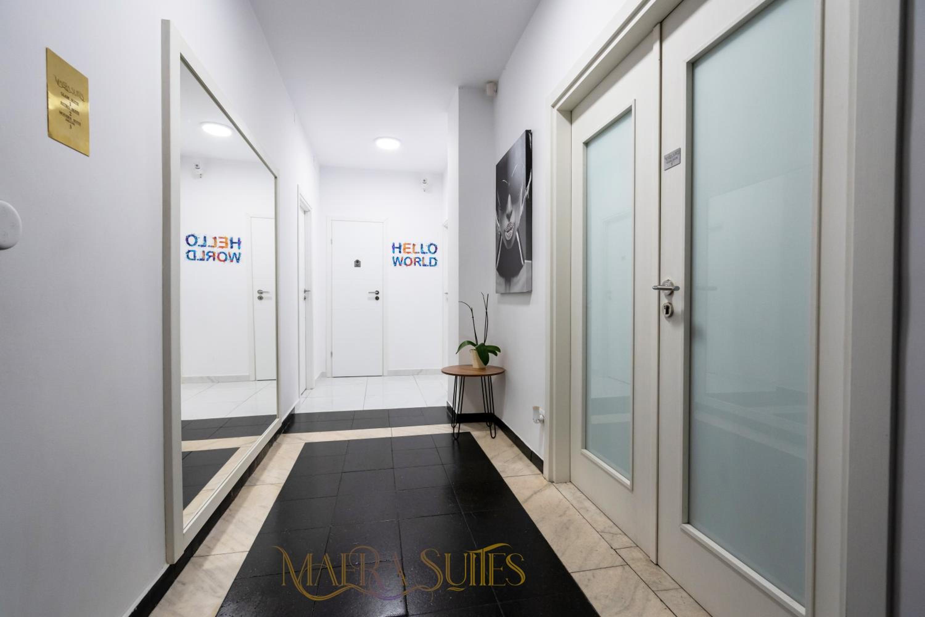 MAERA Suites Central