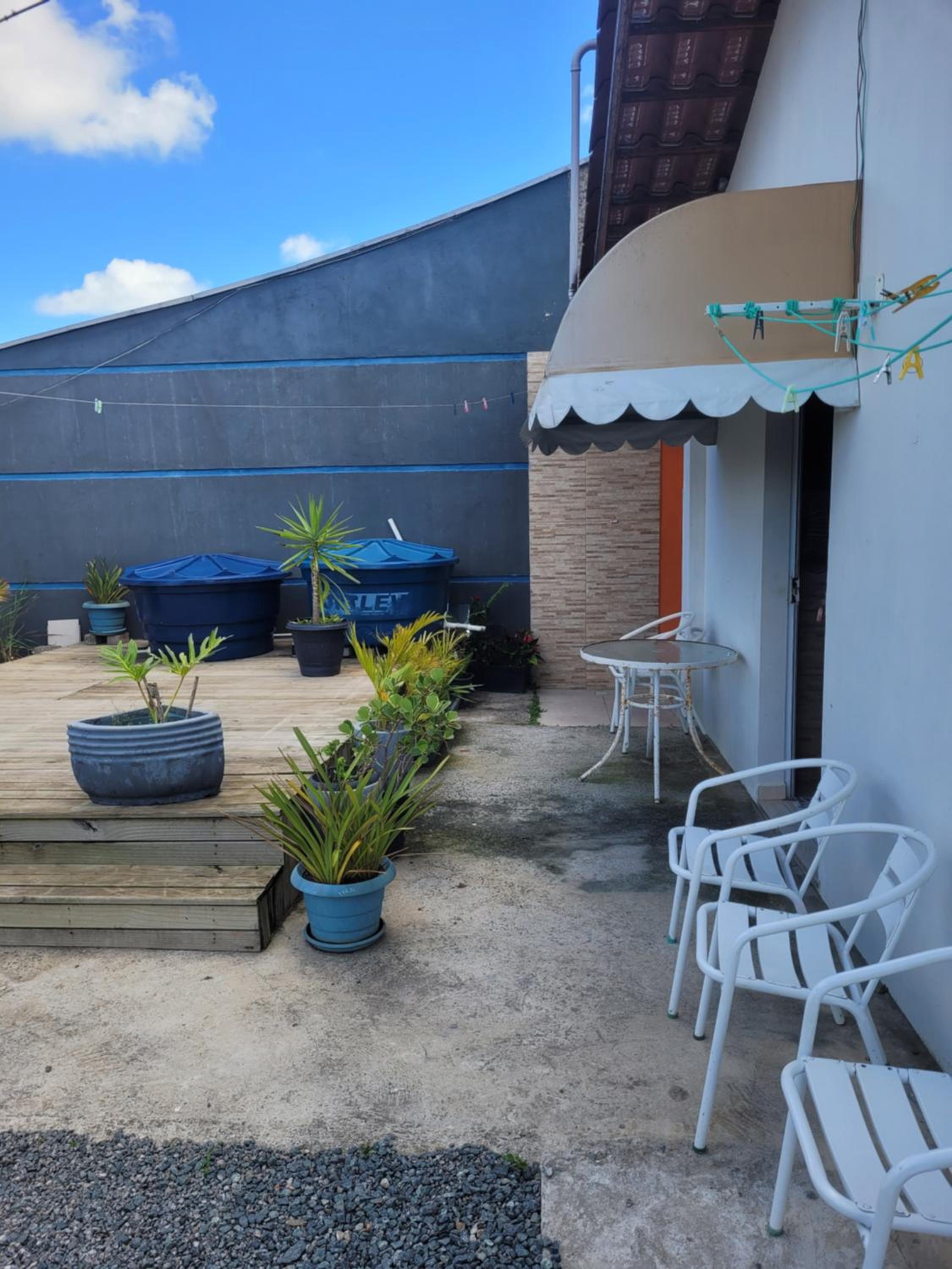 Casa 3 quartos perto da praia e Beto Carrero