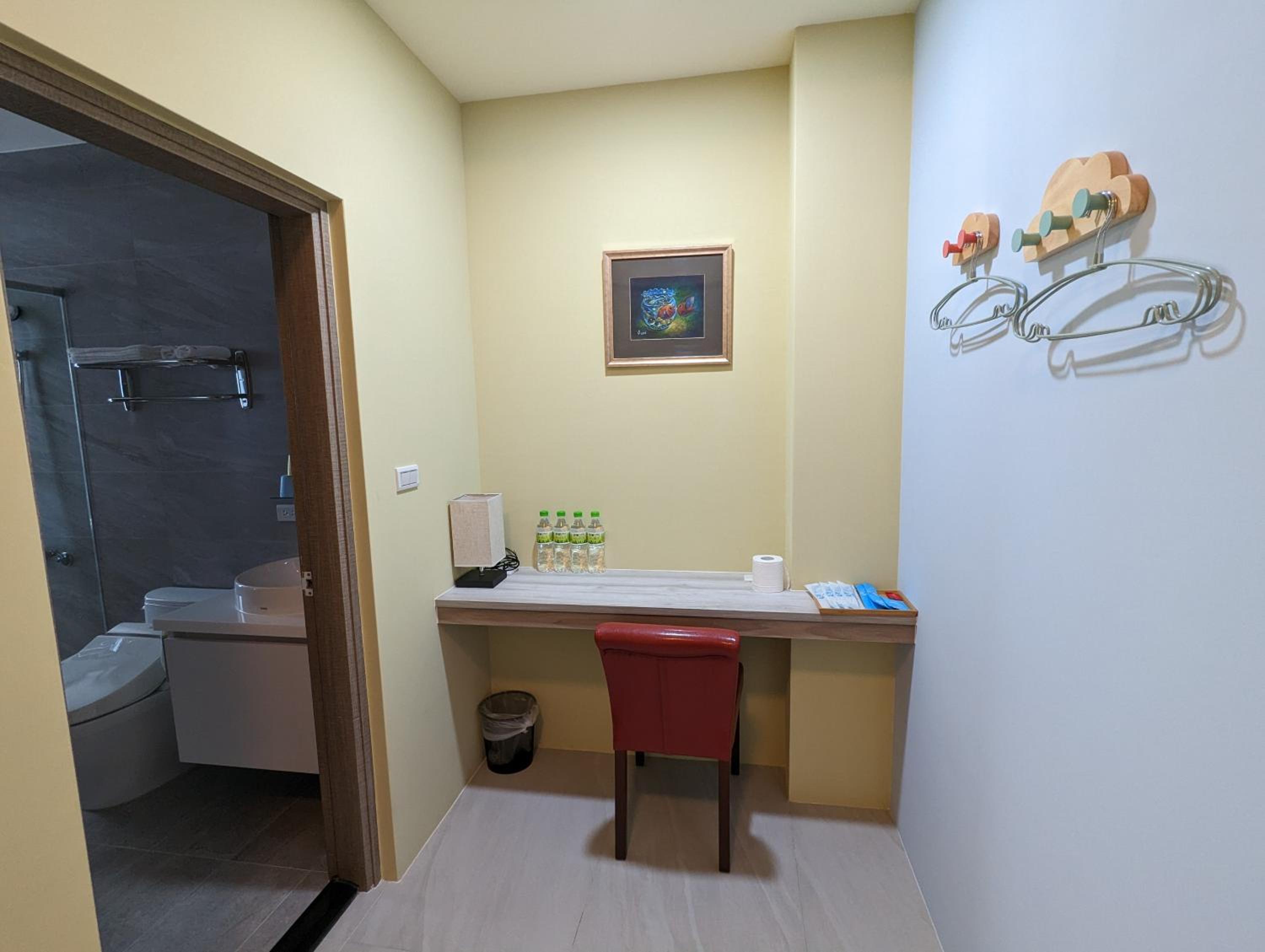 Photo 18