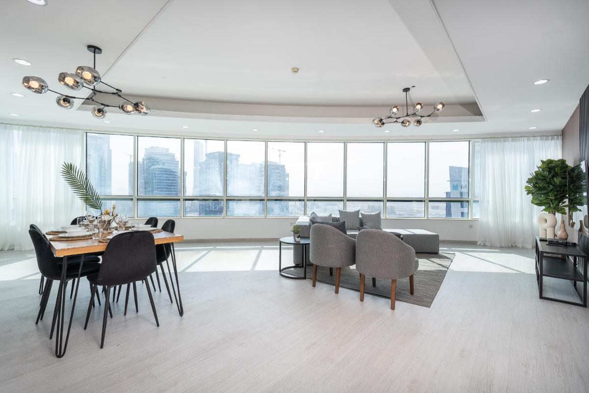 Dubai Marina - Stunning Huge 4 Bedroom Apts Near JBR - Gym - Pool - Parking by Sojo Stay