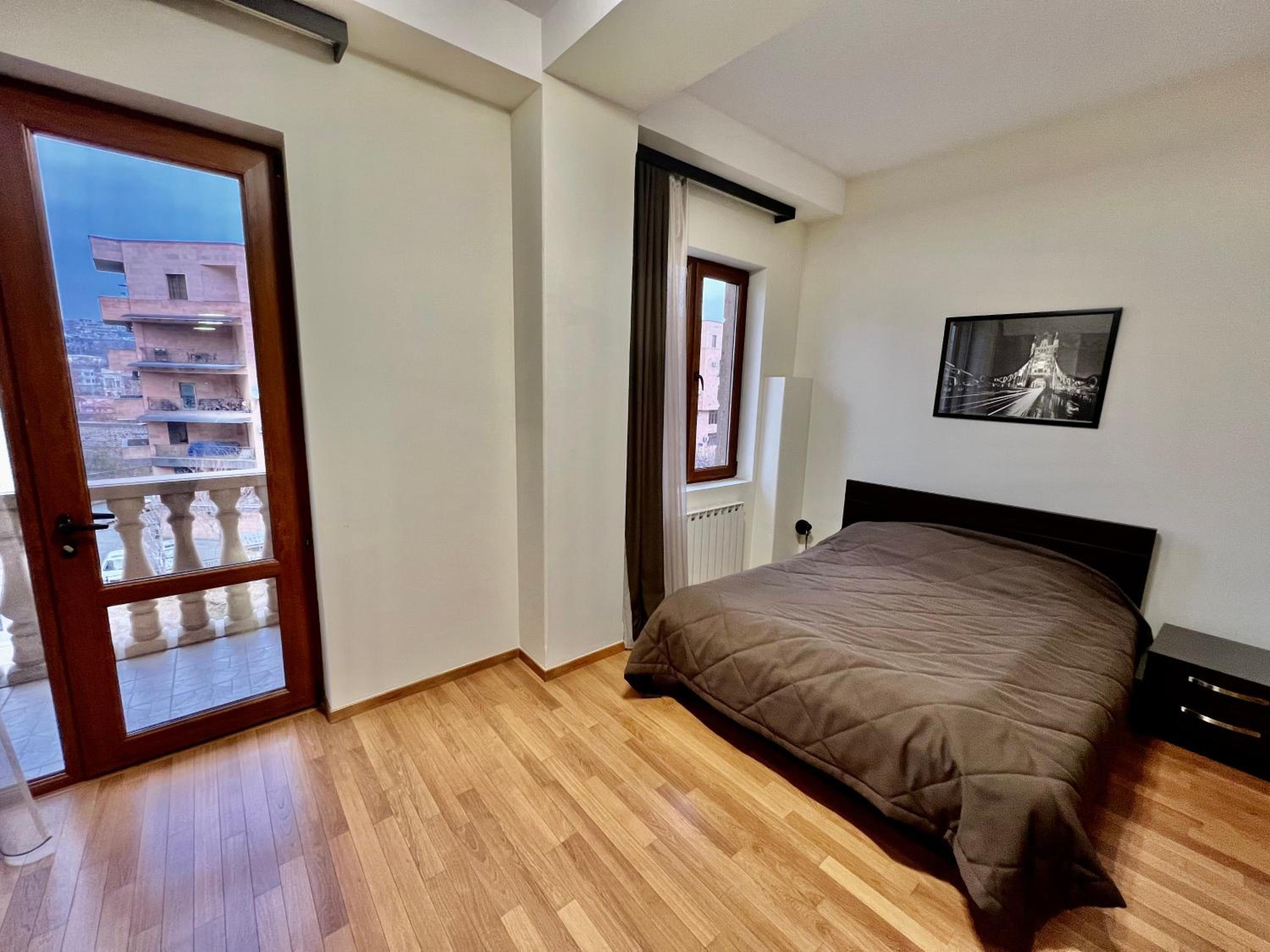 Modern Apartment in the heart of Yerevan, Beverly Hills