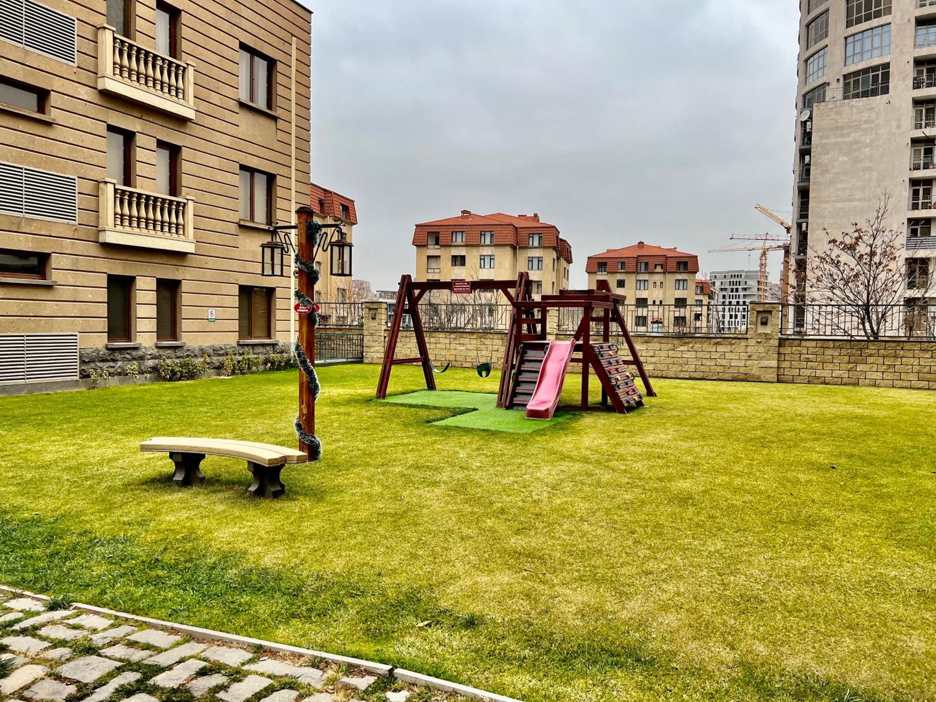 Modern Apartment in the heart of Yerevan, Beverly Hills