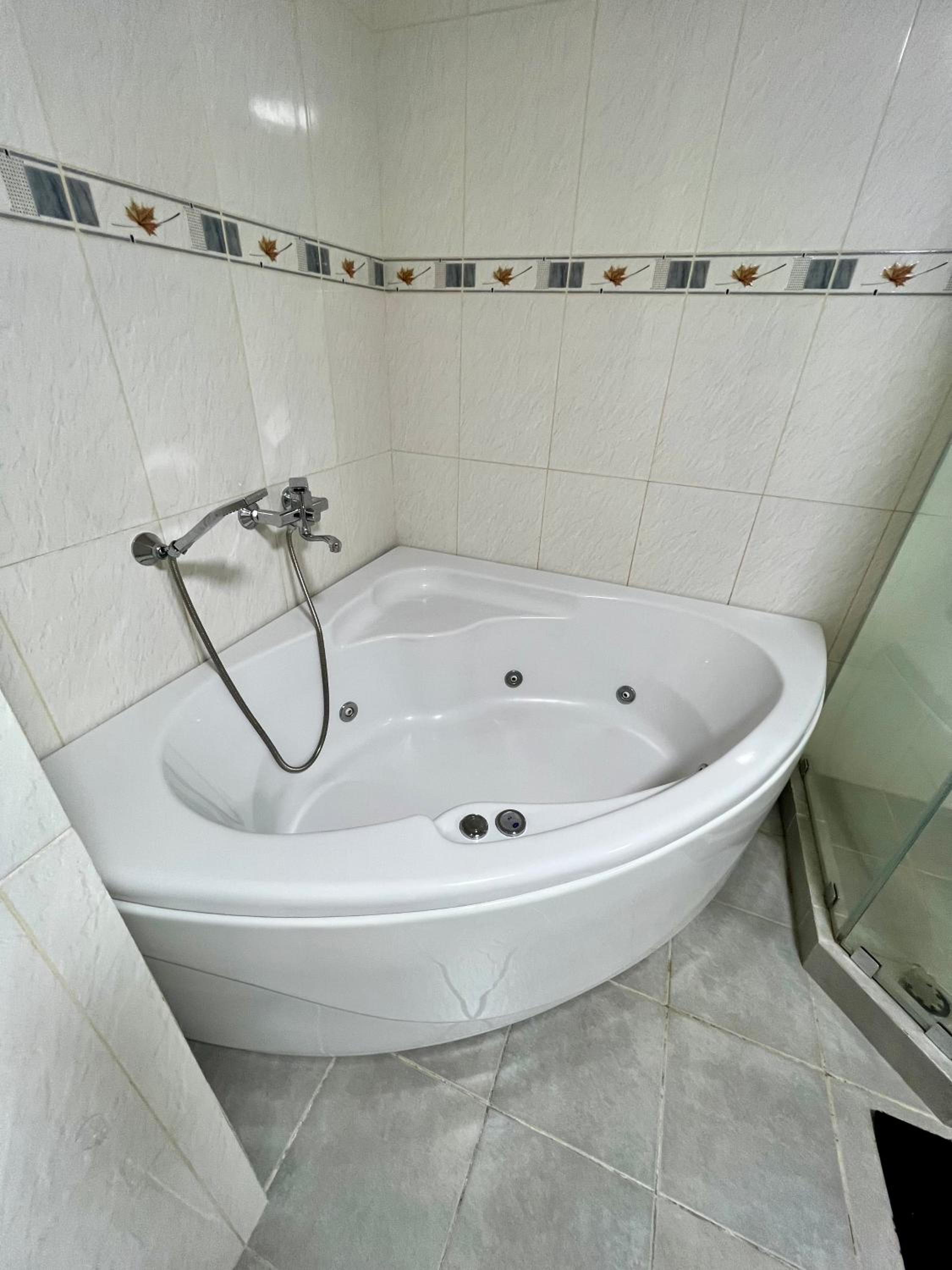 Modern Apartment in the heart of Yerevan, Beverly Hills