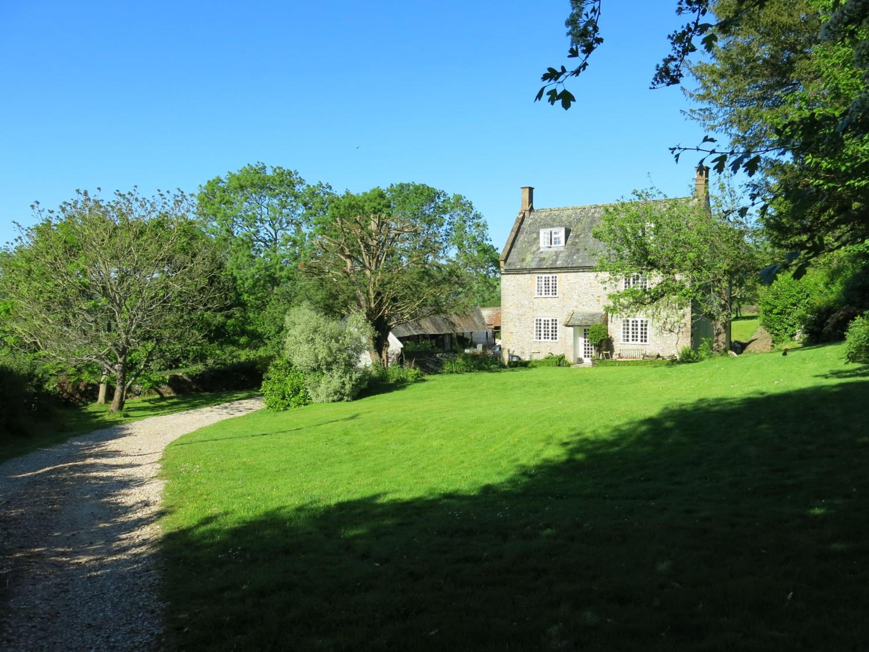 Horseshoe Barn
