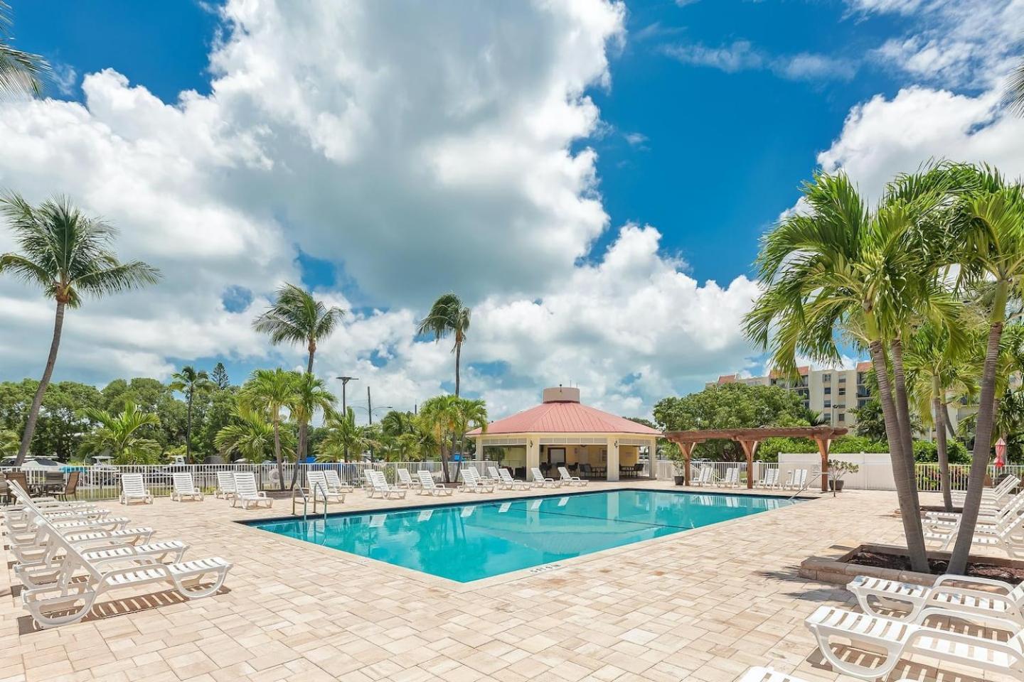 Islamorada Paradise Overlooking the Fabulous Florida Bay.