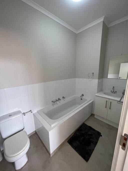 Beachfront apartment, photo 9