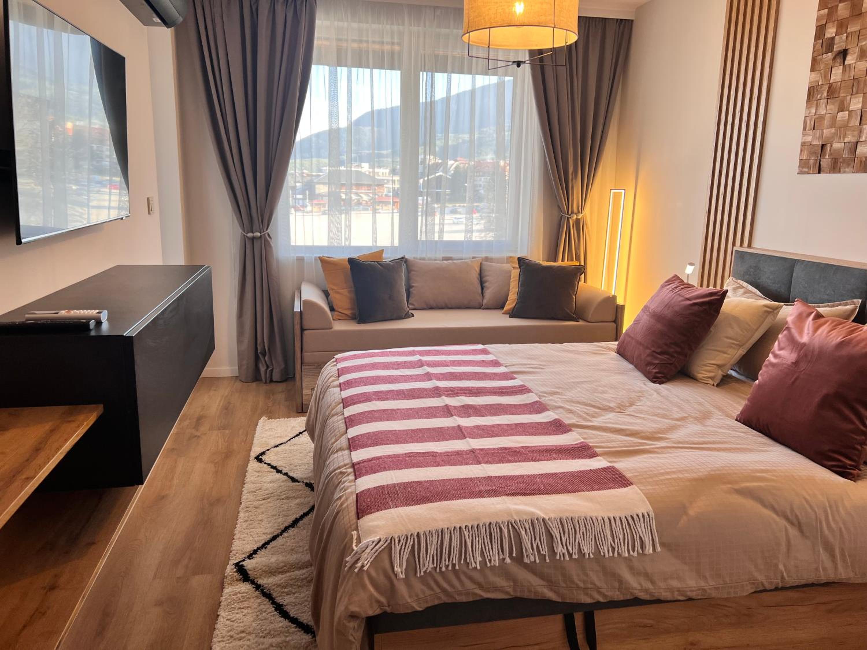 Ski Bansko Design Apartments view 4