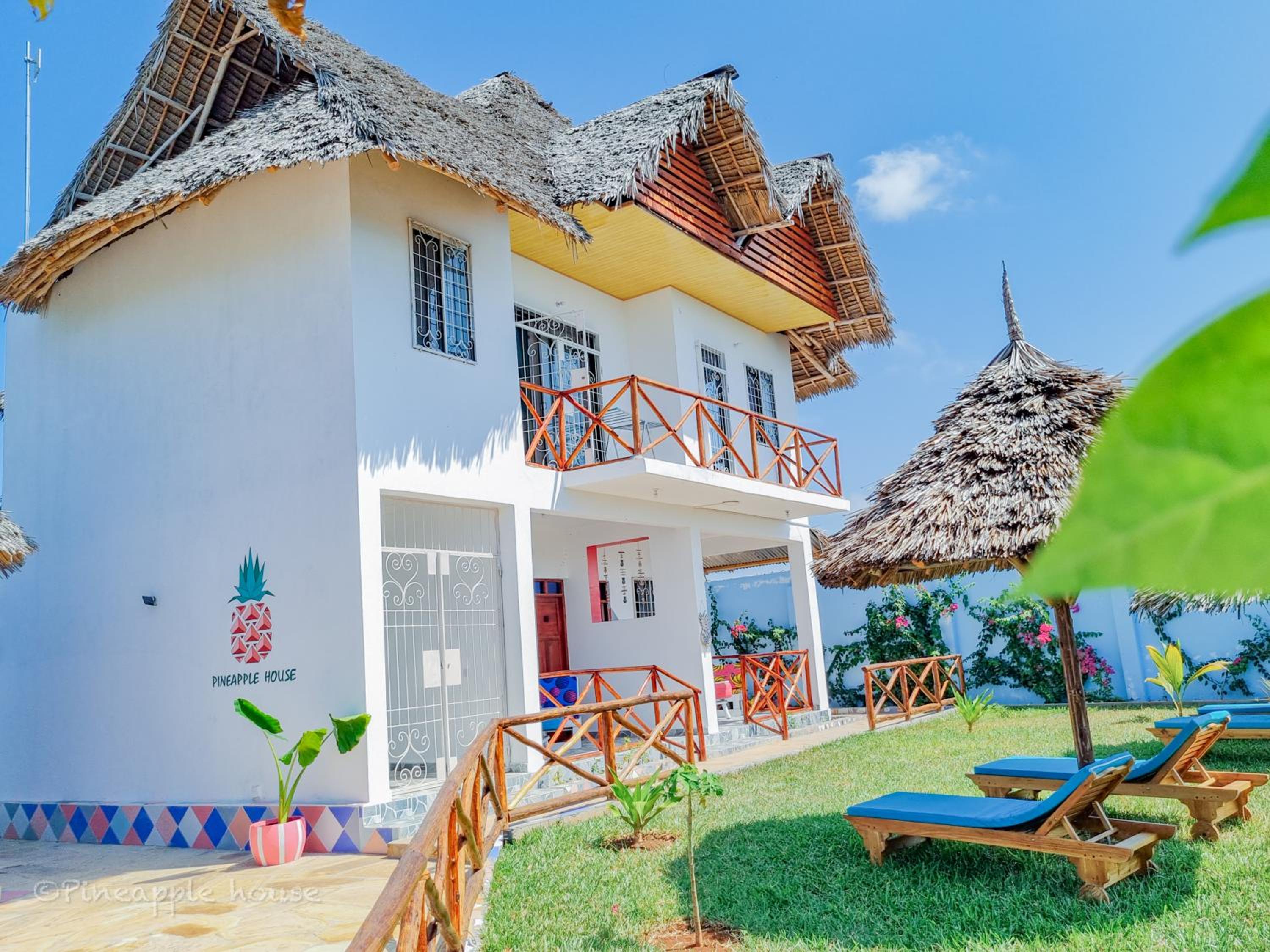 Pineapple House view 5