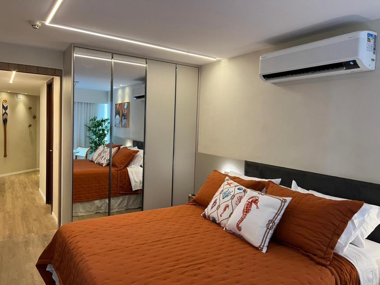 Flat Beira Mar Boa Viagem- Beach Class Internacional