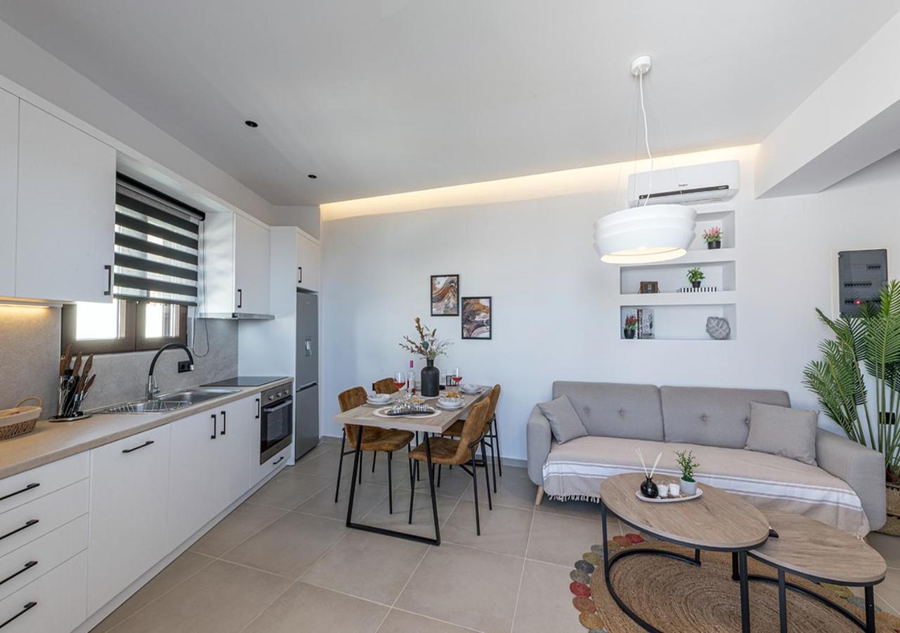 Noemie Apartments