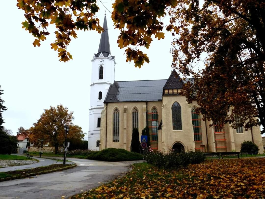 Photo 48