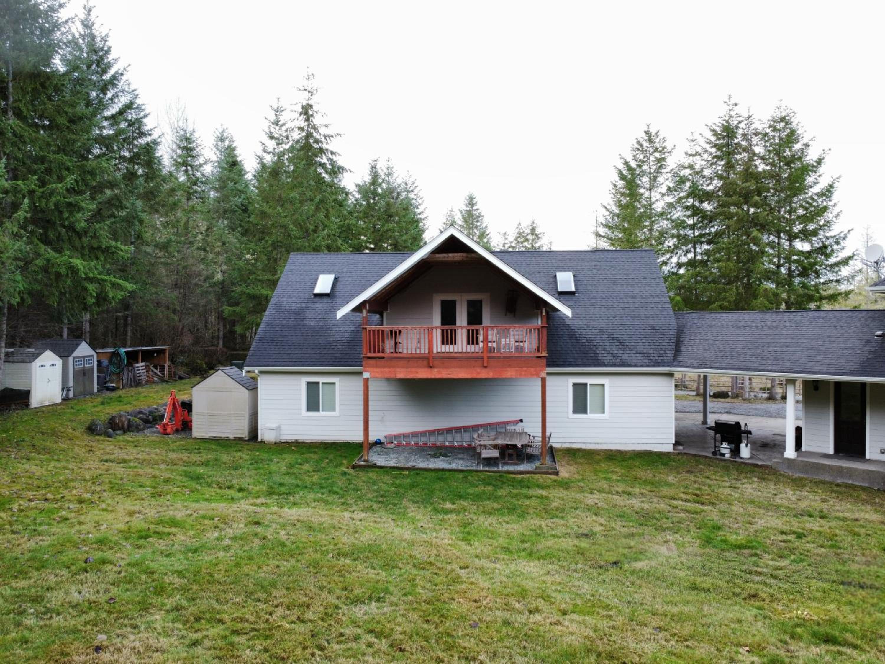 The Loft at The Nisqually Highland Ranch view 3