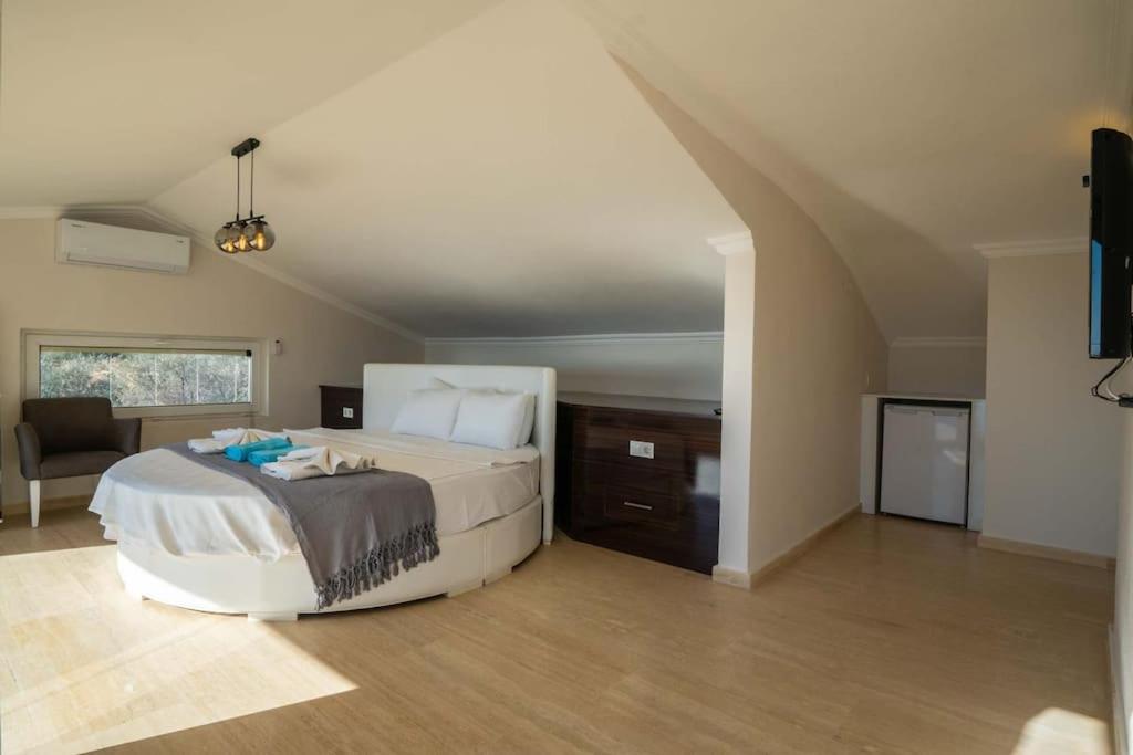 Fantastic Kalkan Villa with heated infinity pool & amazing sea views view 2