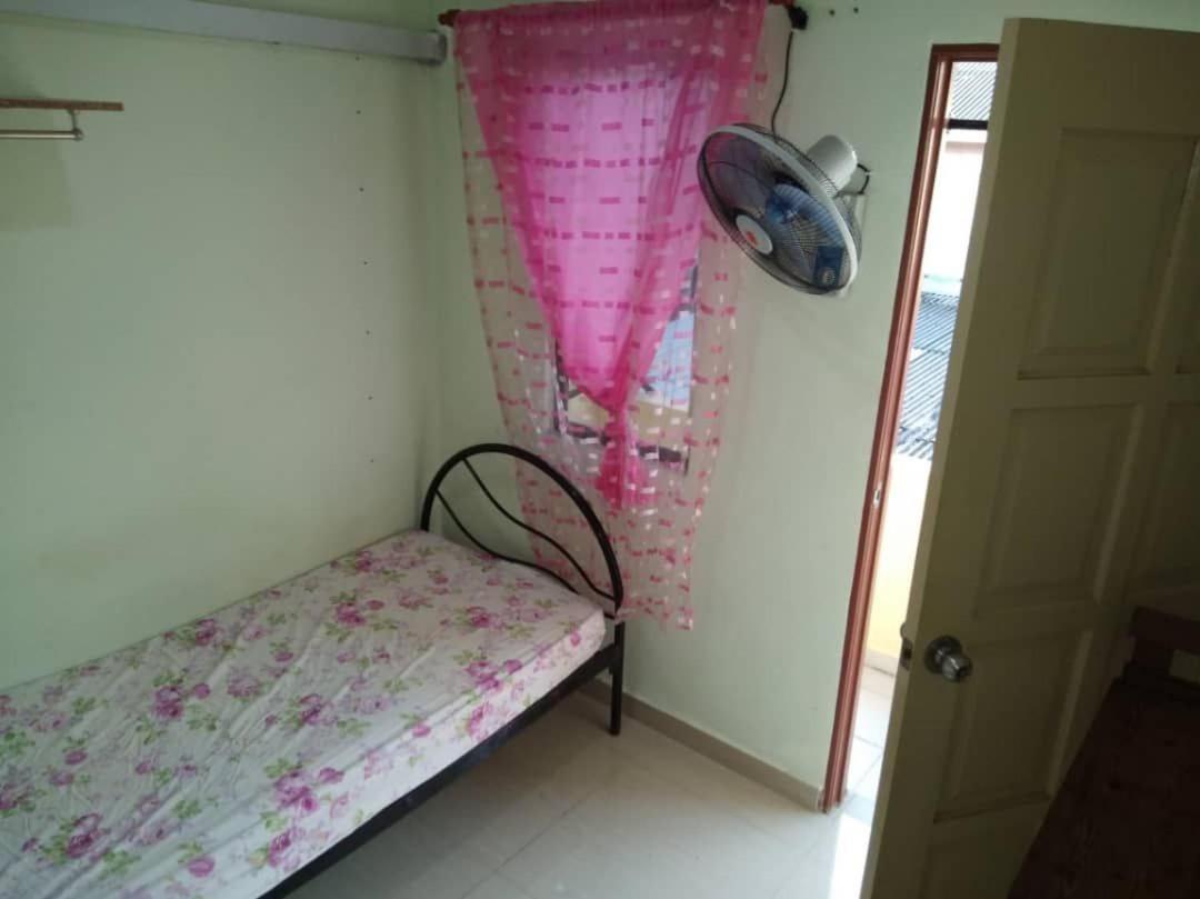 homestay subang