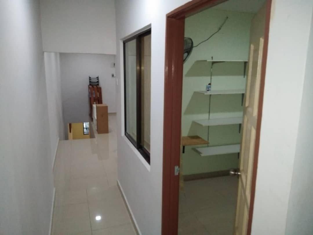 homestay subang