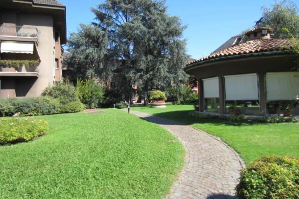 Pool Fresh Garden Duomo 15 min San Siro Stadium Rho Fair 5 PAX