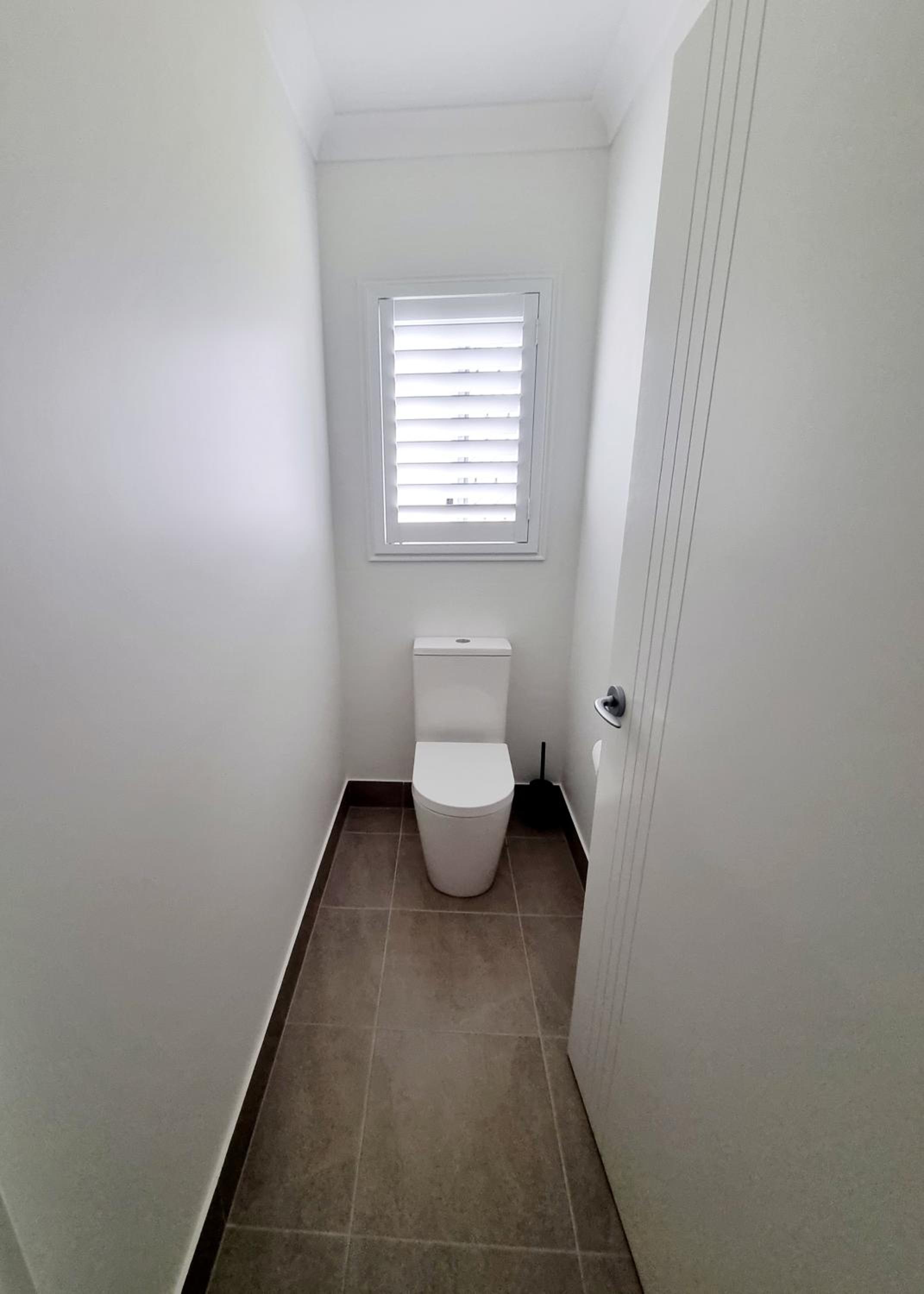 Large and Private Executive Home - Secure parking for boats