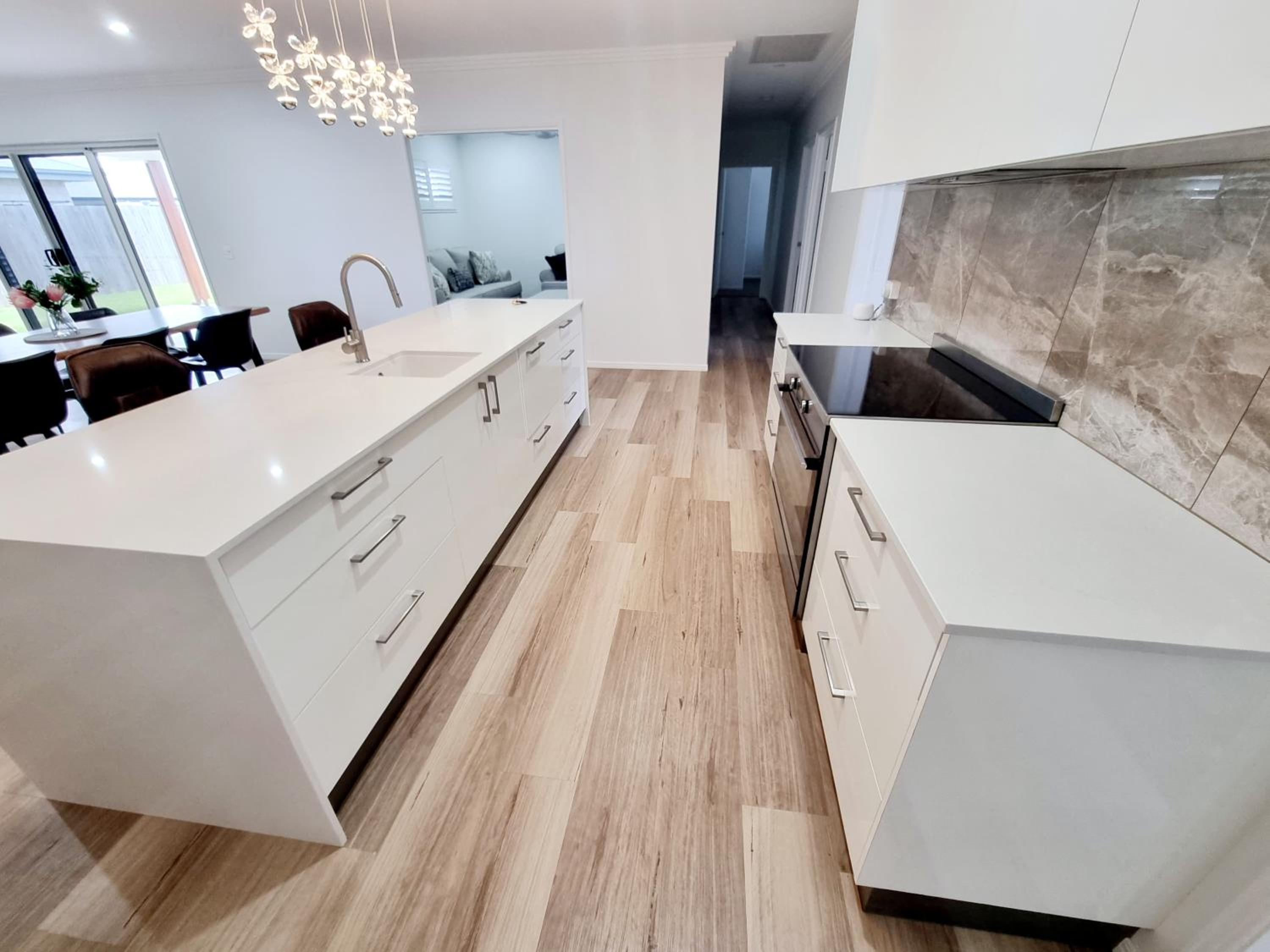 Large and Private Executive Home - Secure parking for boats