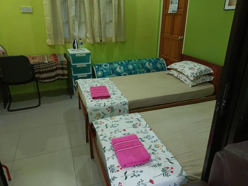 HOMESTAY JANNATI TAMBUN photo 3