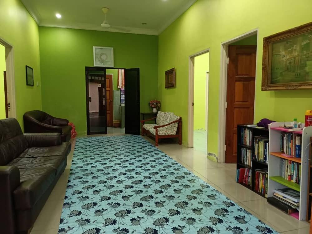 HOMESTAY JANNATI TAMBUN photo 4