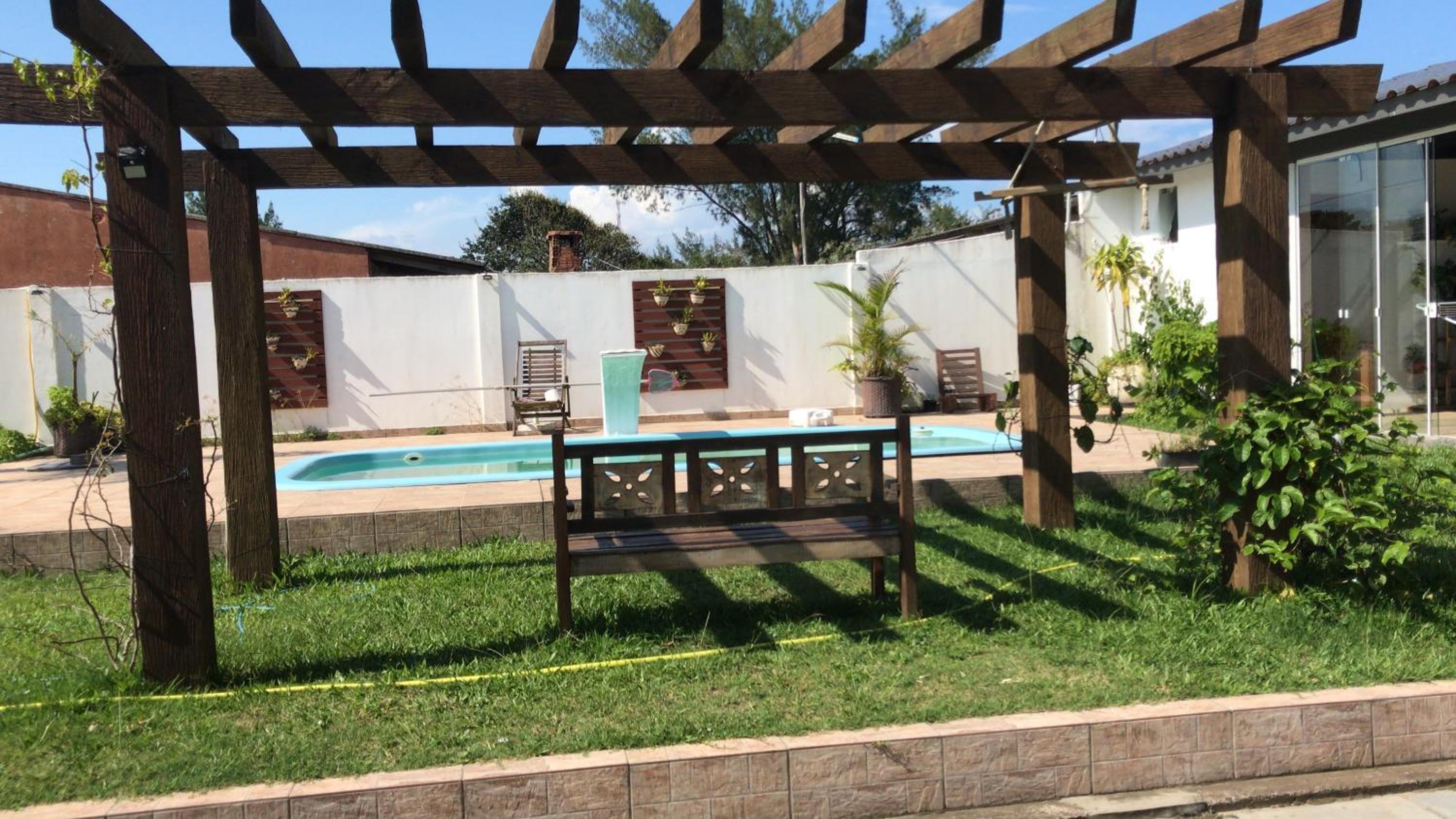 Quitinete com piscina em Balneário Pinhal
