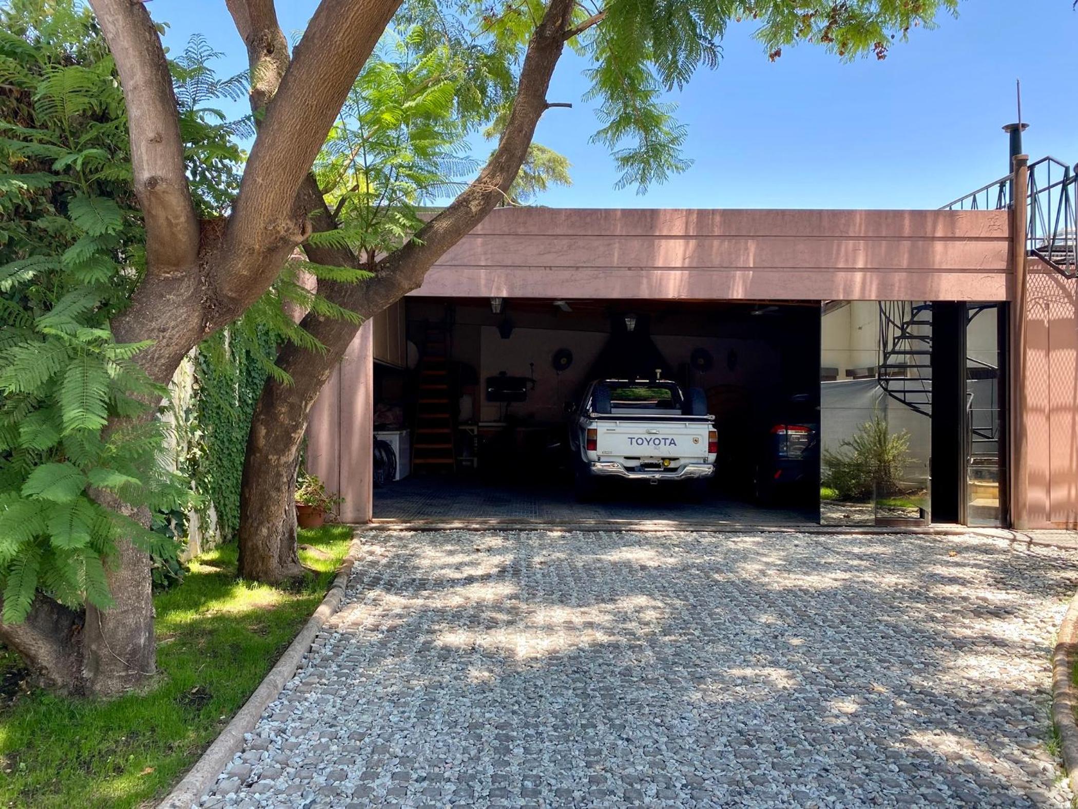 Departamento Excelente Ubicación Zona Arístides y Parque N5