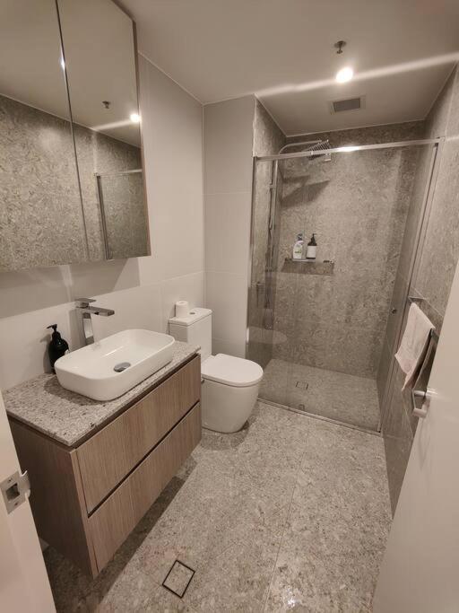 Modern 1-bedroom unit in the heart of Canberra