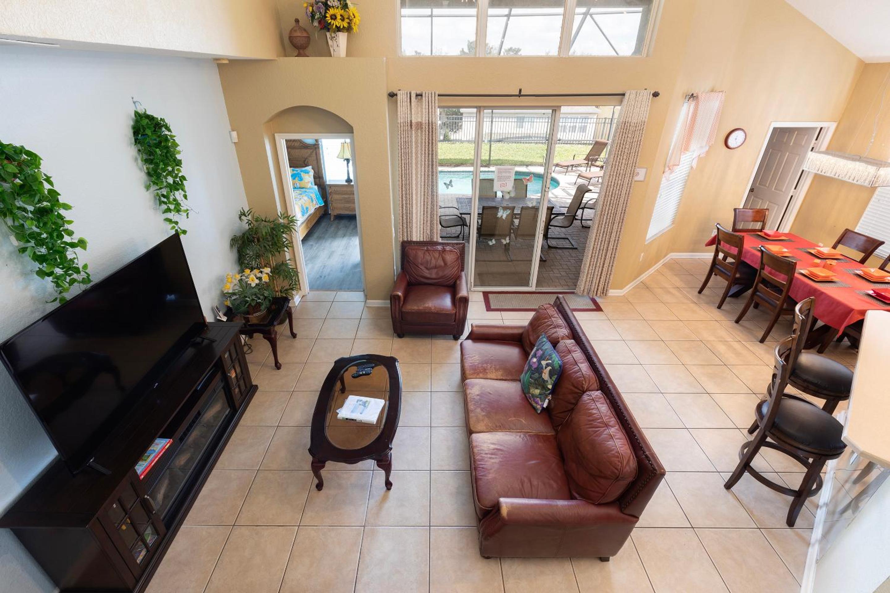 Windsor Hills Resort 2 Miles to Disney 6-Bedroom 4-Bathrooms Villa with Private Pool and Spa