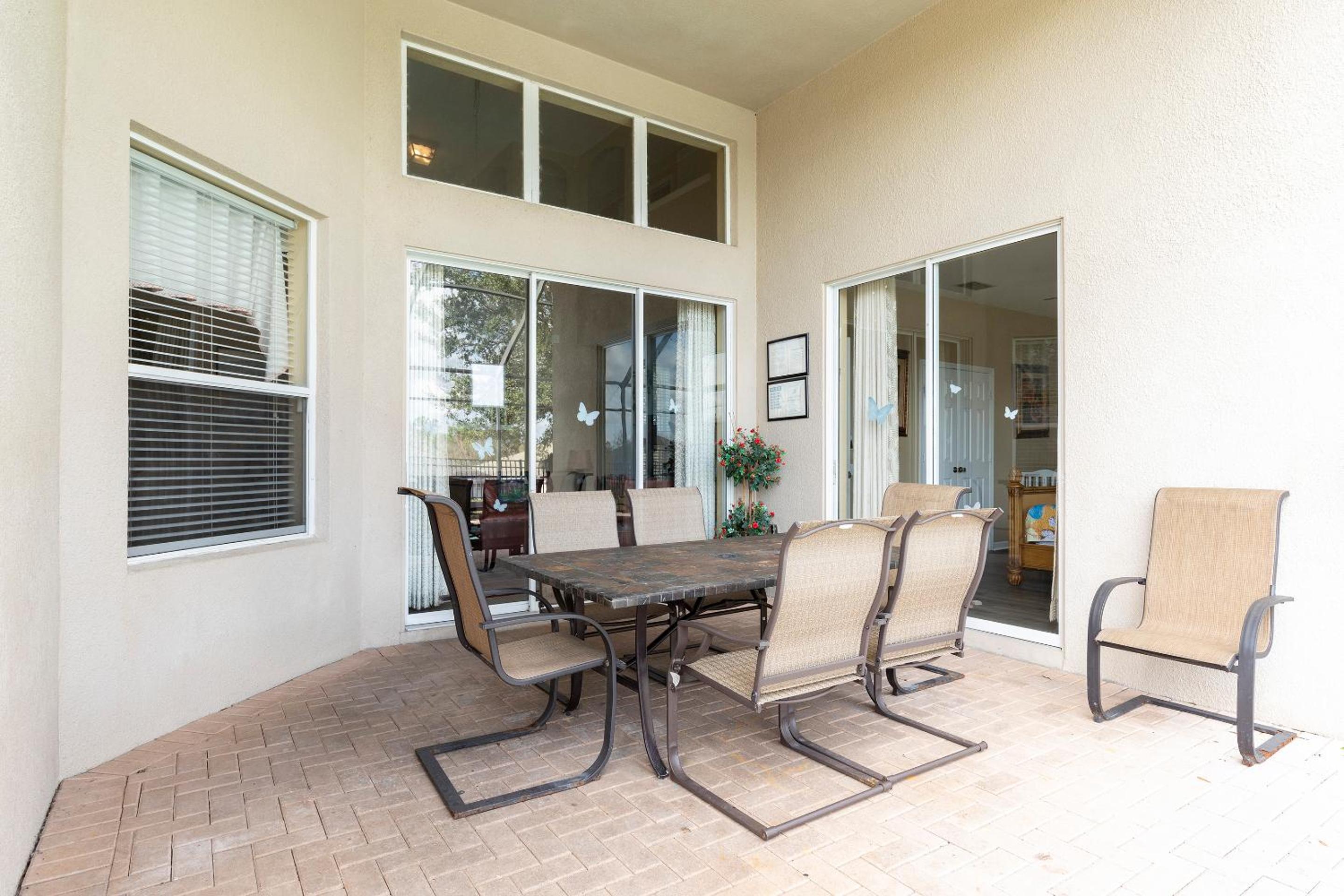 Windsor Hills Resort 2 Miles to Disney 6-Bedroom 4-Bathrooms Villa with Private Pool and Spa