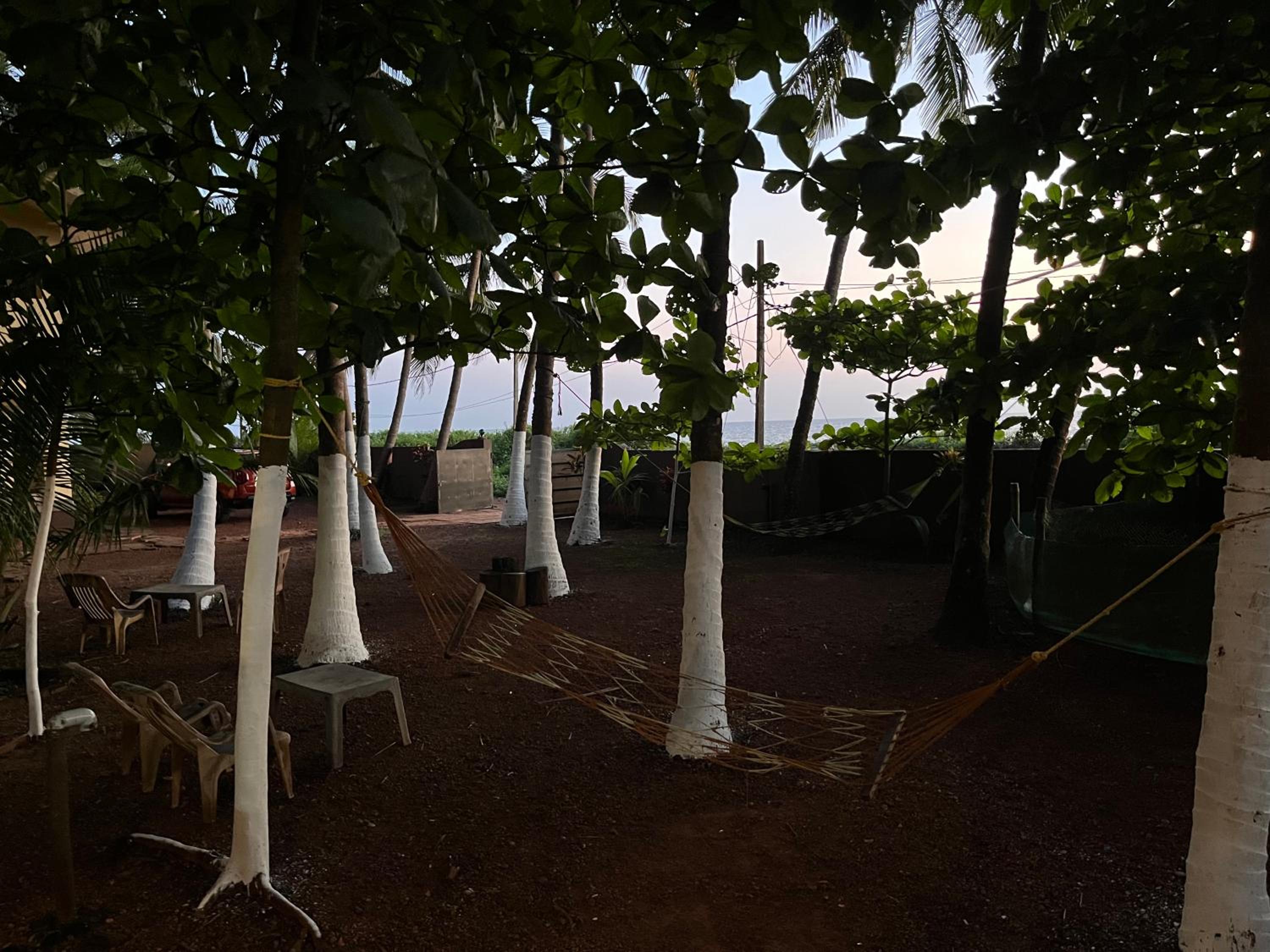 Kizhunna rock beach house