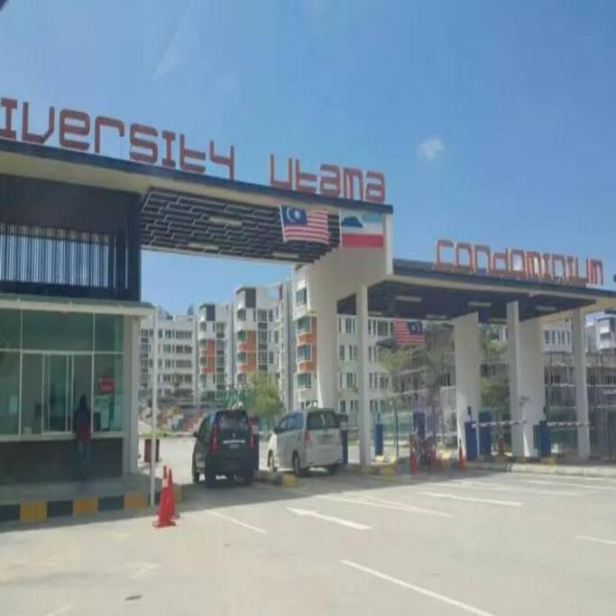 Luxury UUC Homestay KKIP Telipok Kota Kinabalu photo 8