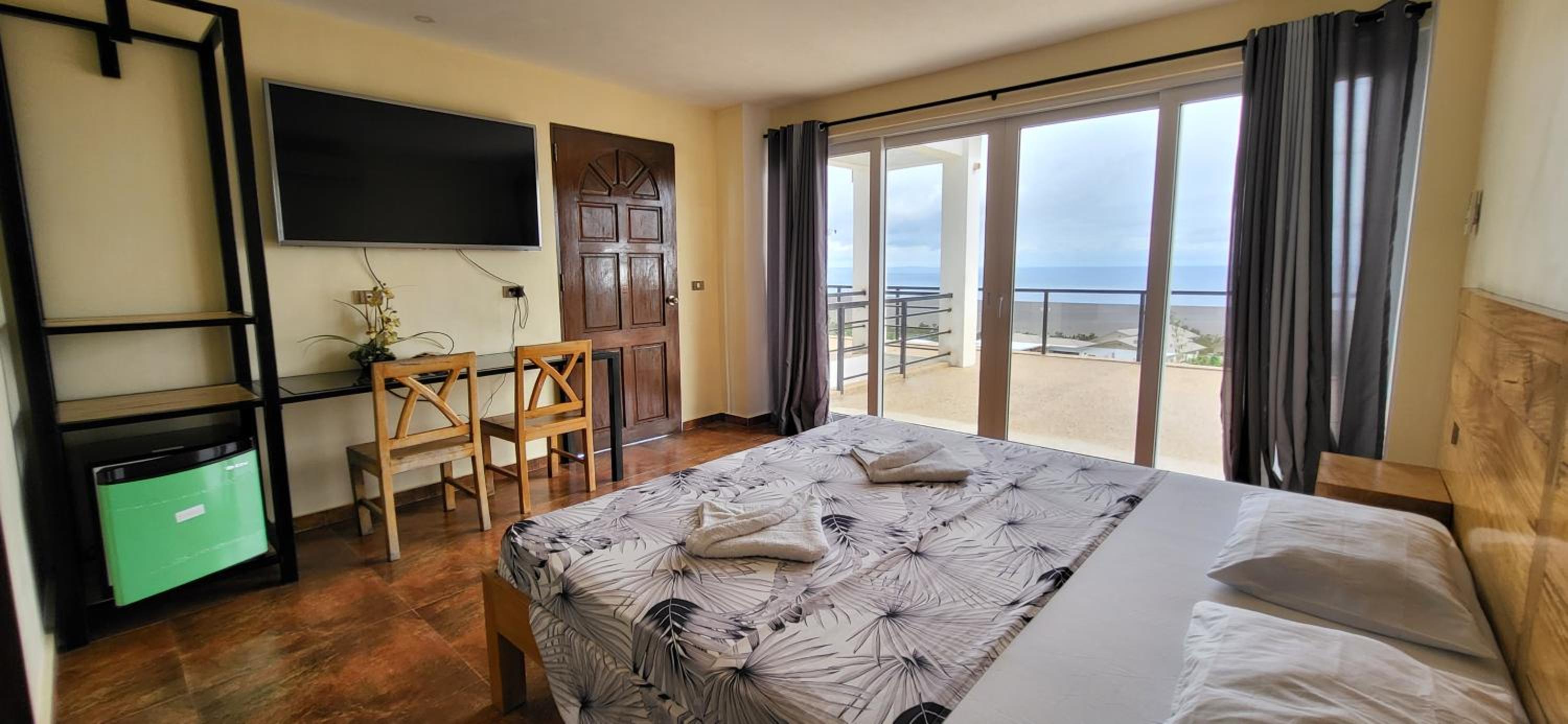 Seaview Mansion Dalaguete Deluxe Apartment 10
