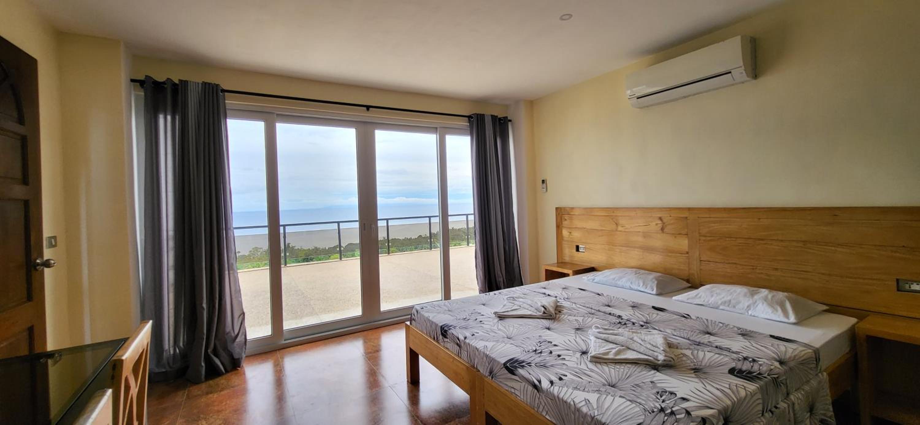 Seaview Mansion Dalaguete Deluxe Apartment 10