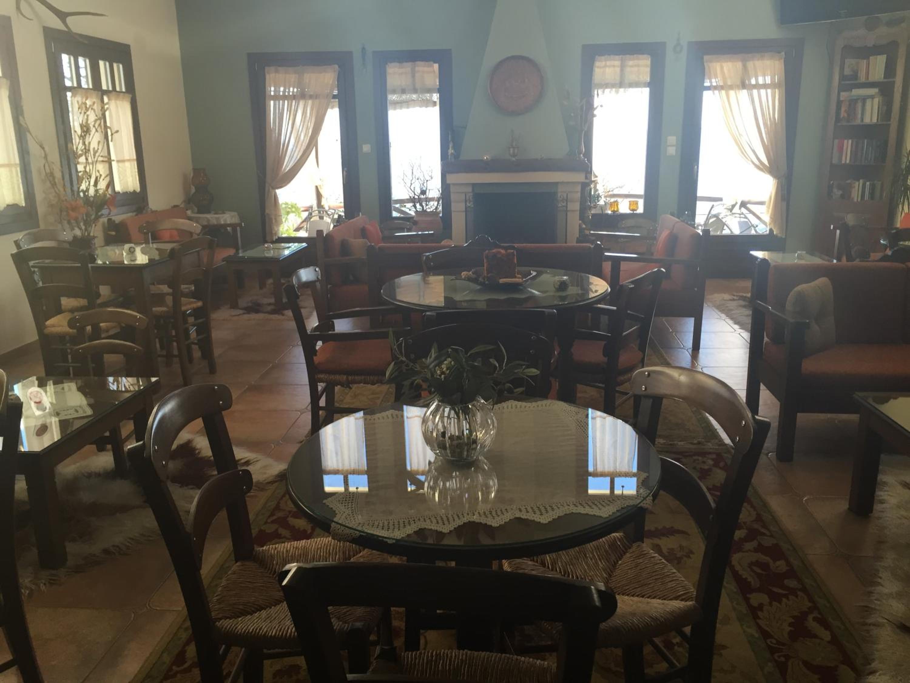 Iliovolo Guesthouse